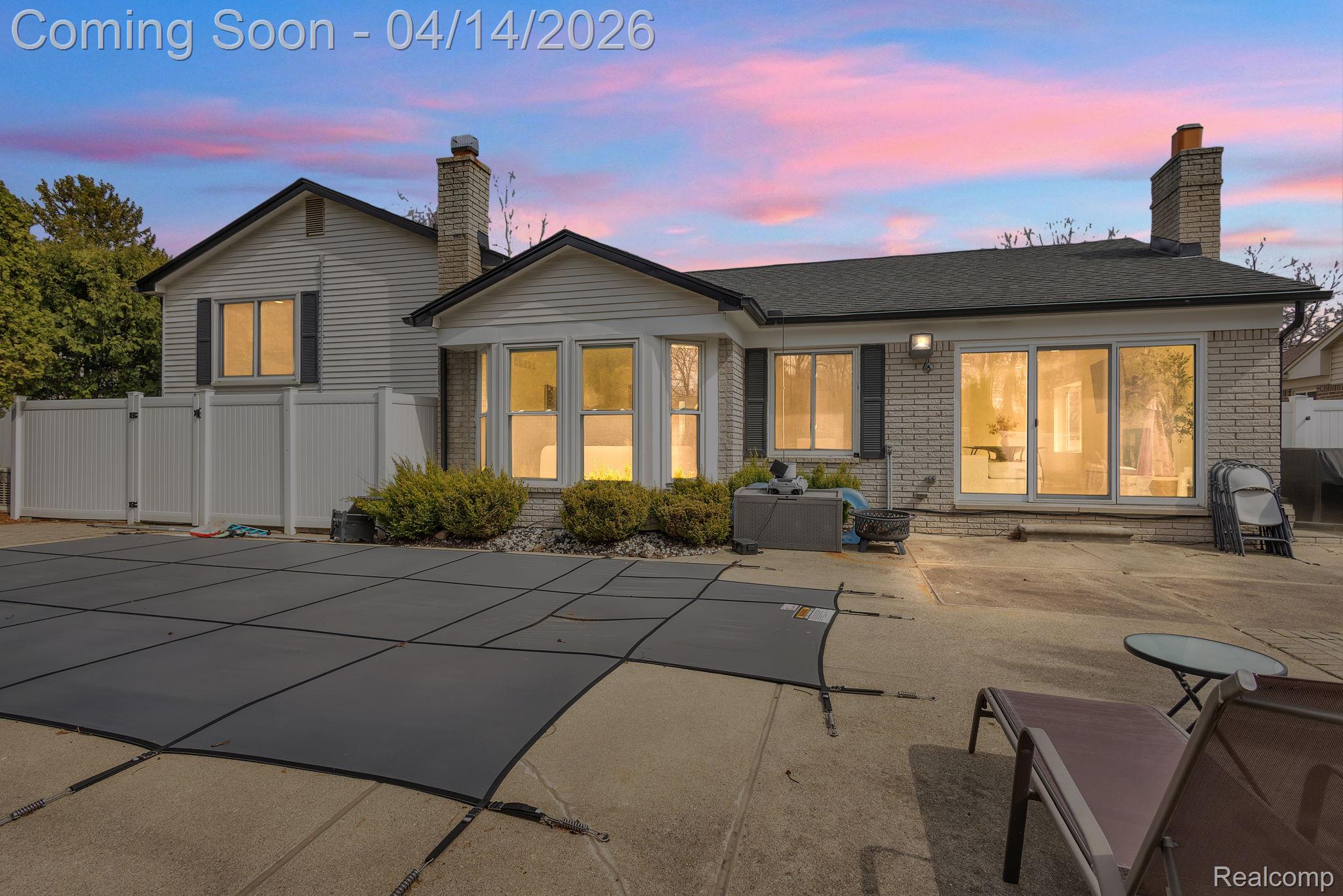 14549 Riverside Street