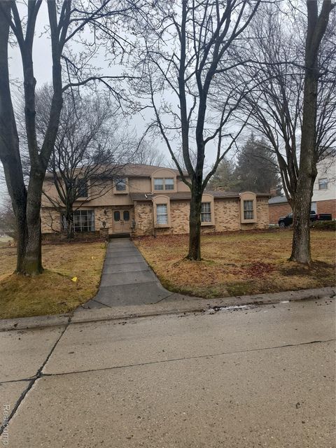 29801 Deer Run Farmington Hills City MI 48331