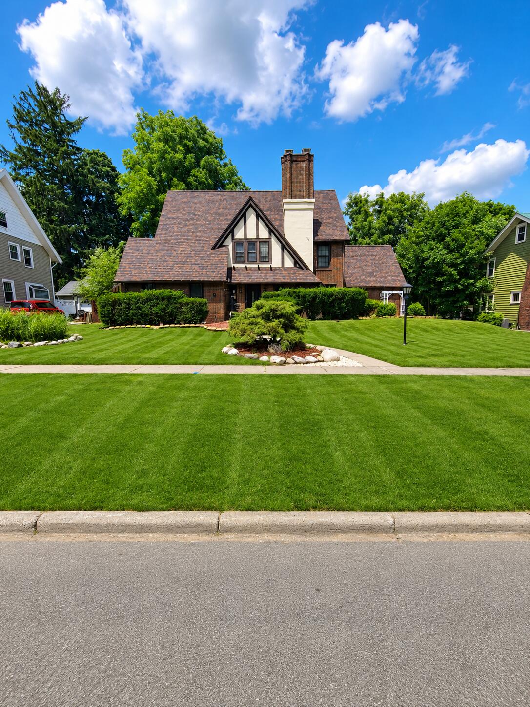 746 Oakridge Drive