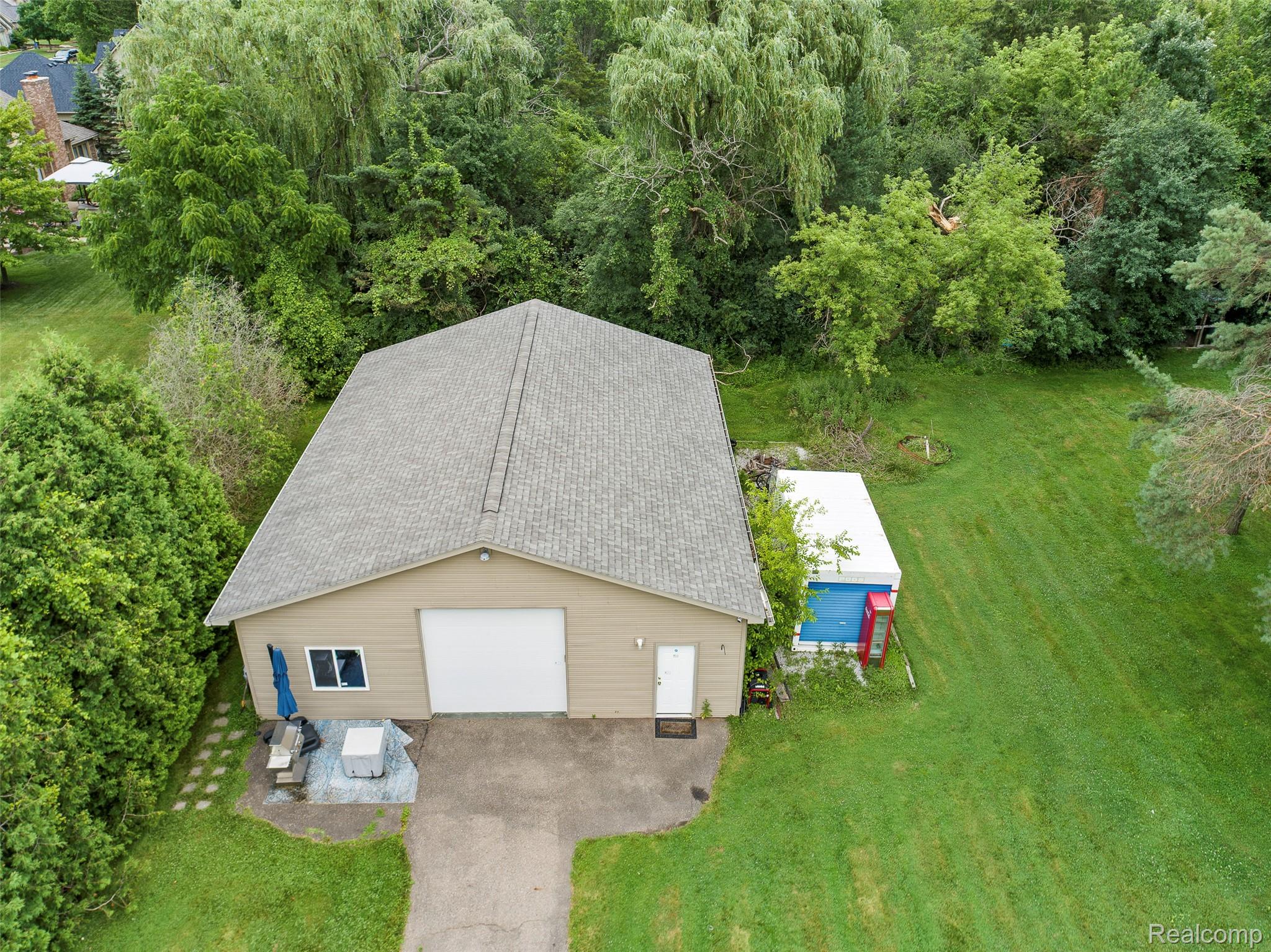 42192 Dequindre Road