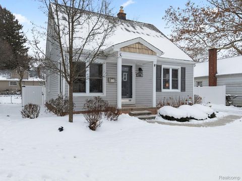 600 Irvin Street Plymouth City MI 48170