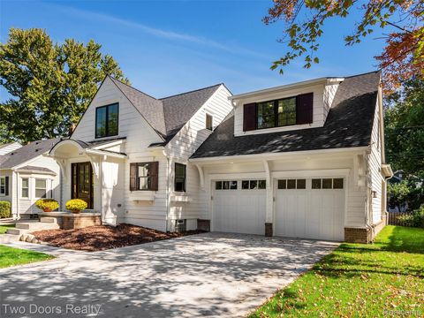 820 OAKRIDGE Avenue Royal Oak City MI 48067