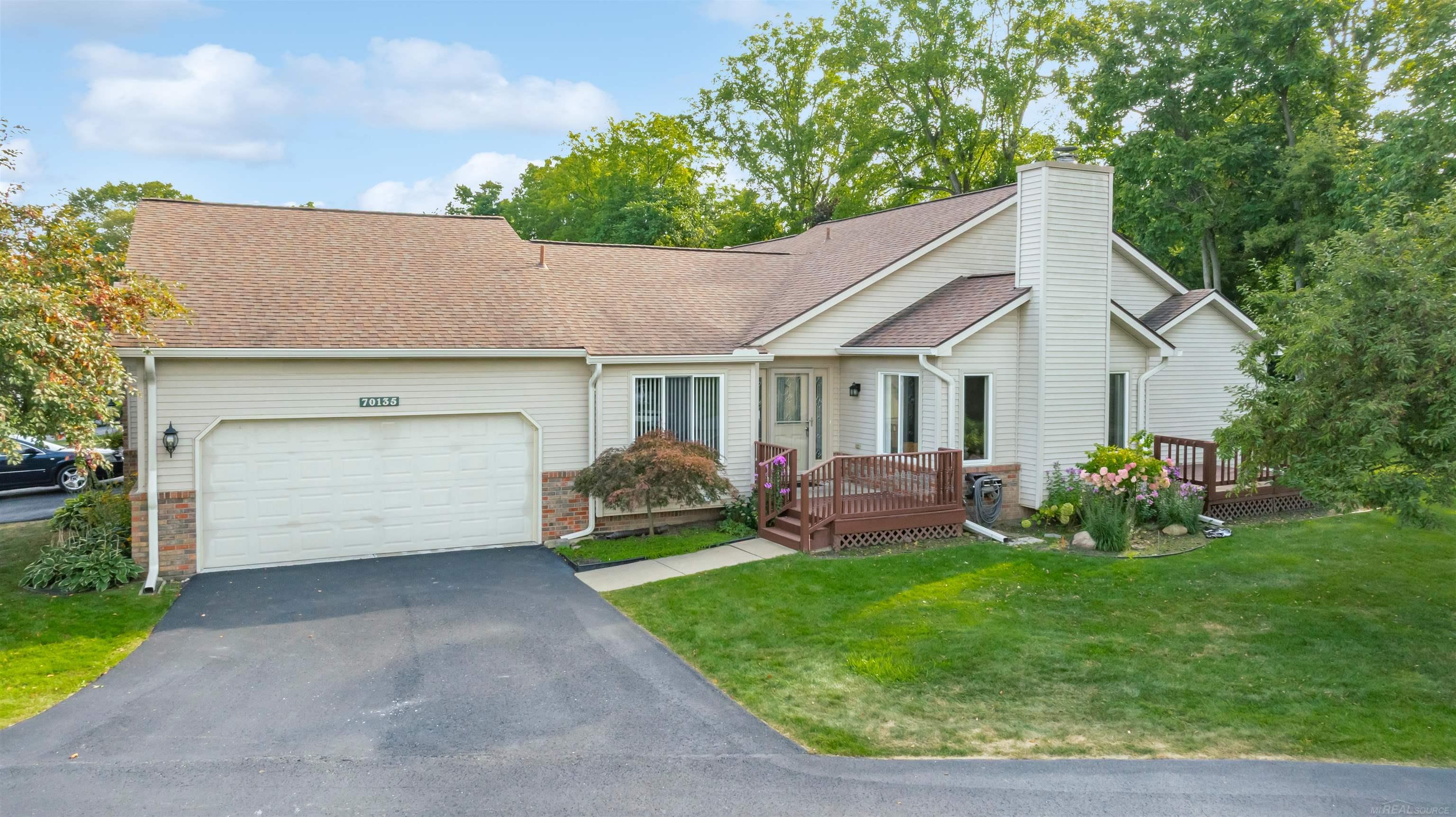 70135 Whitetail Lane