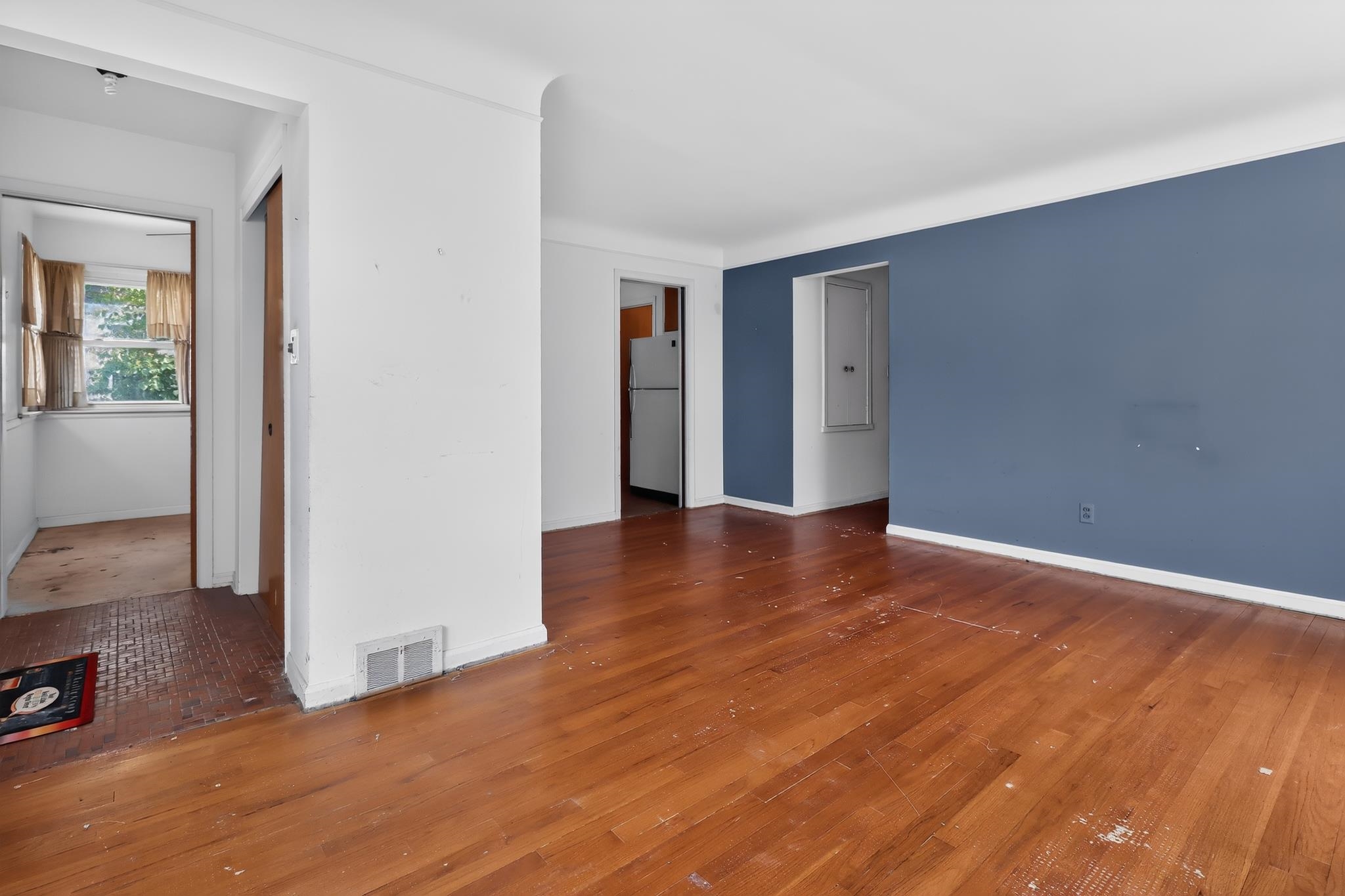 604 Lockwood Road