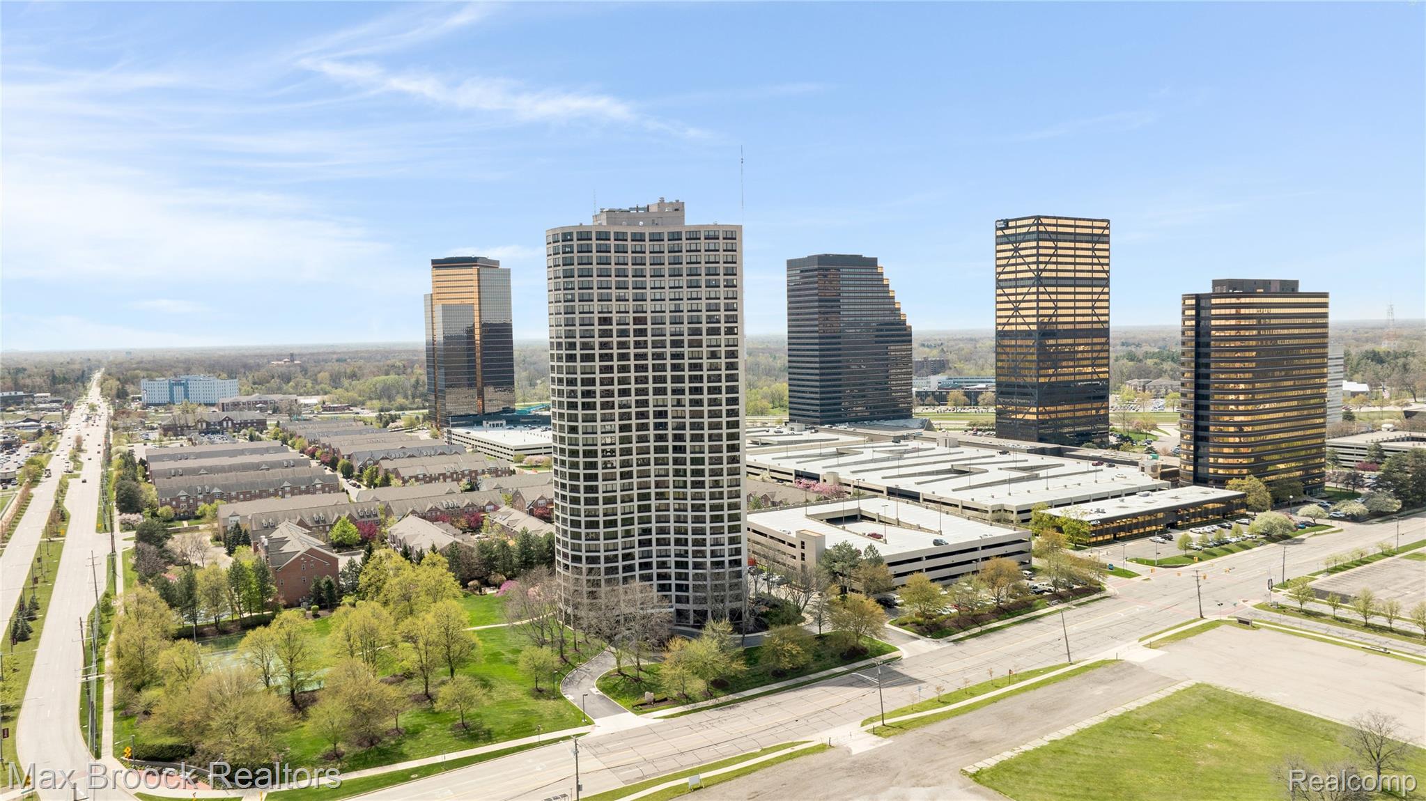 5000 Town Center 2605