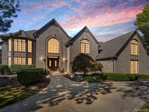 5724 Murfield Drive Rochester City MI 48306