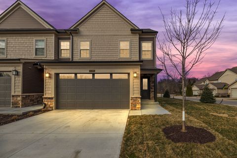11374 Langfeld Spur Green Oak Township Livingston MI 48116