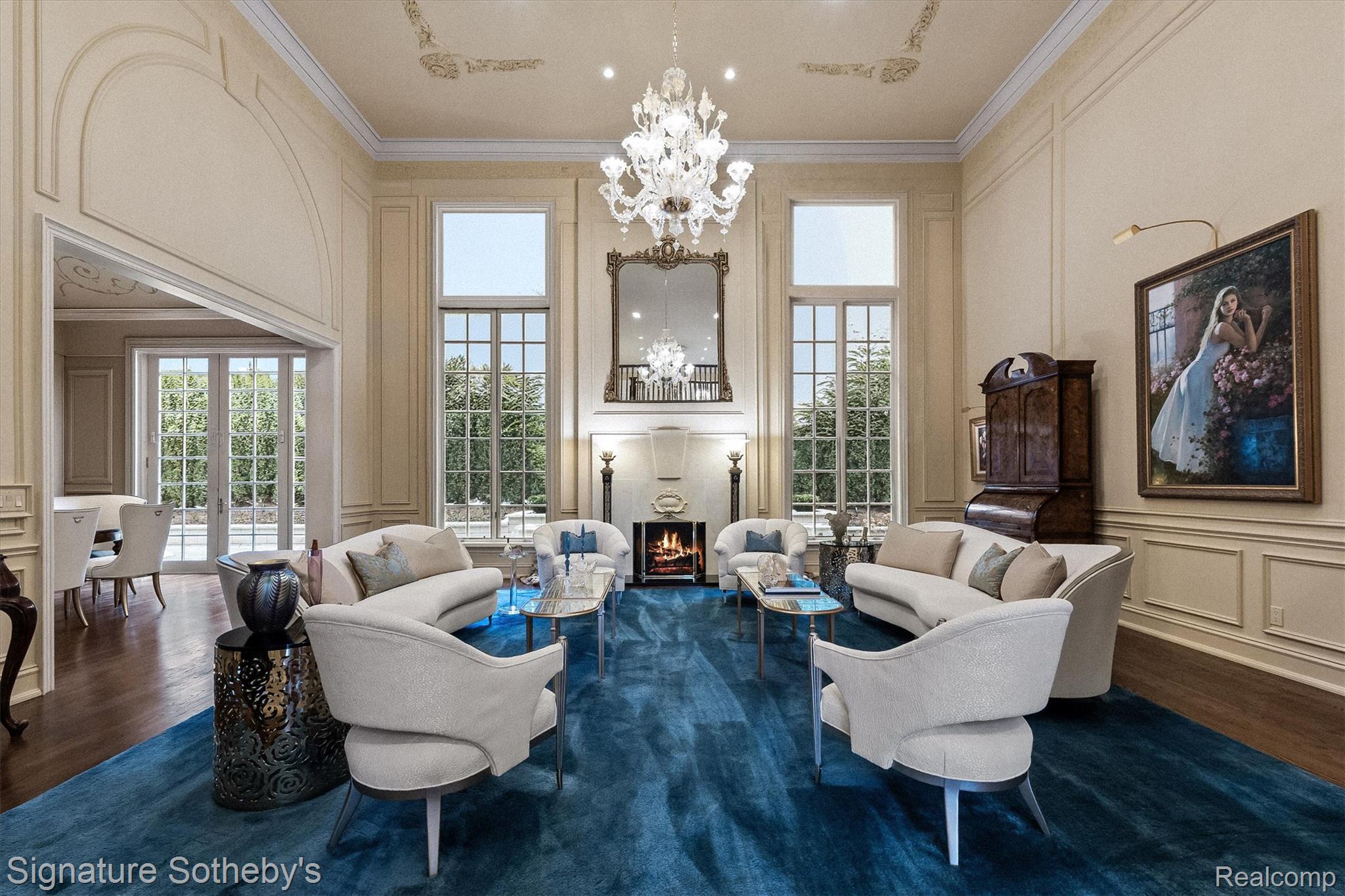 840 Lakeside Drive