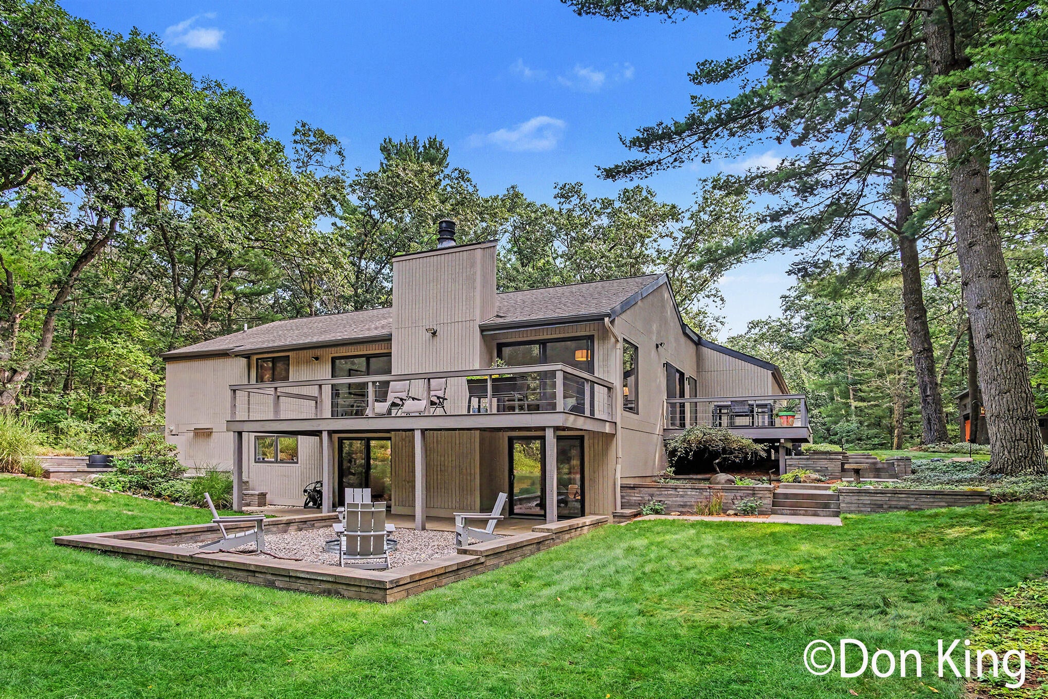 9020 Bailey Drive NE