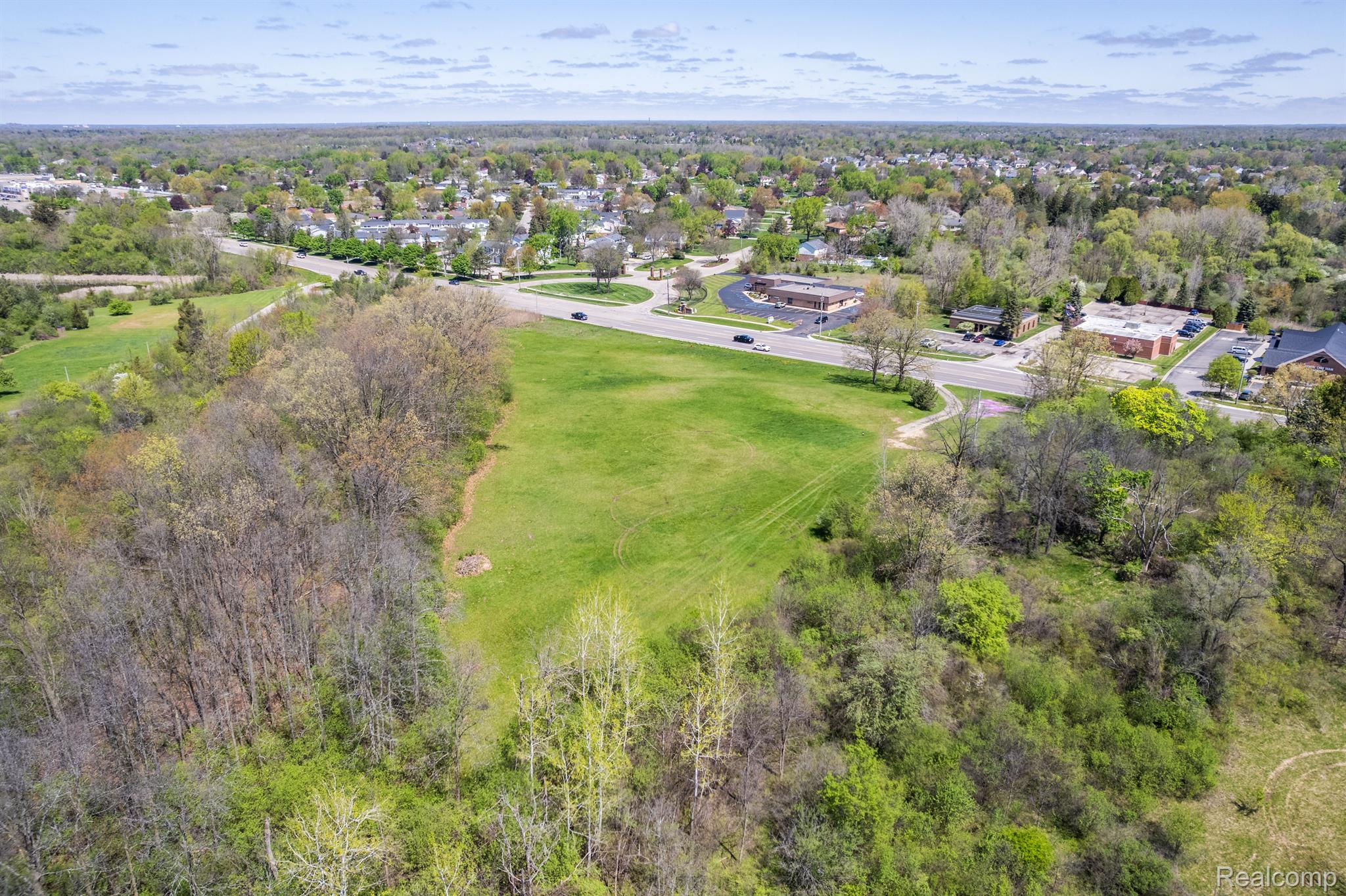 8152 S SAGINAW Street