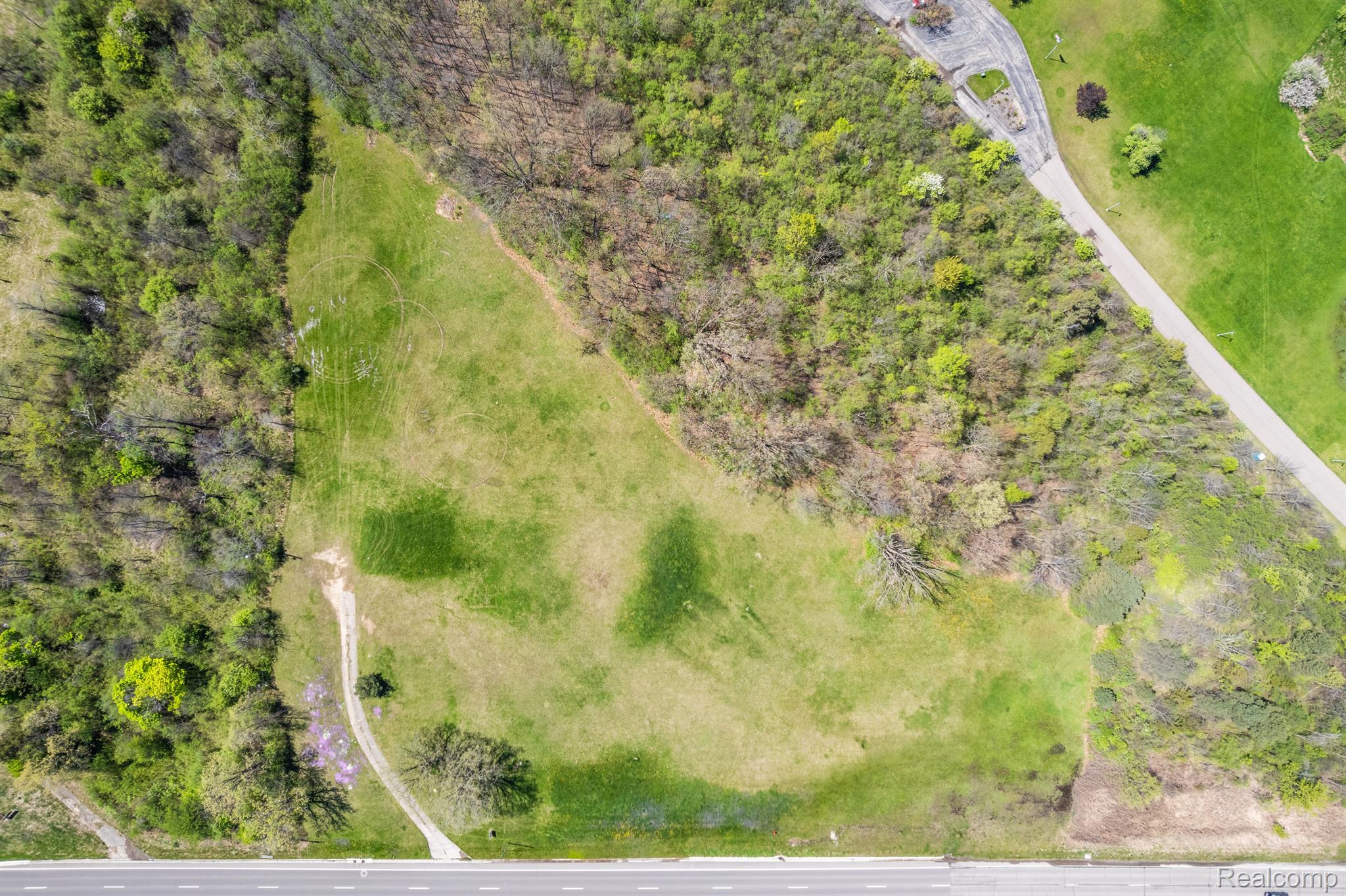 8152 S SAGINAW Street