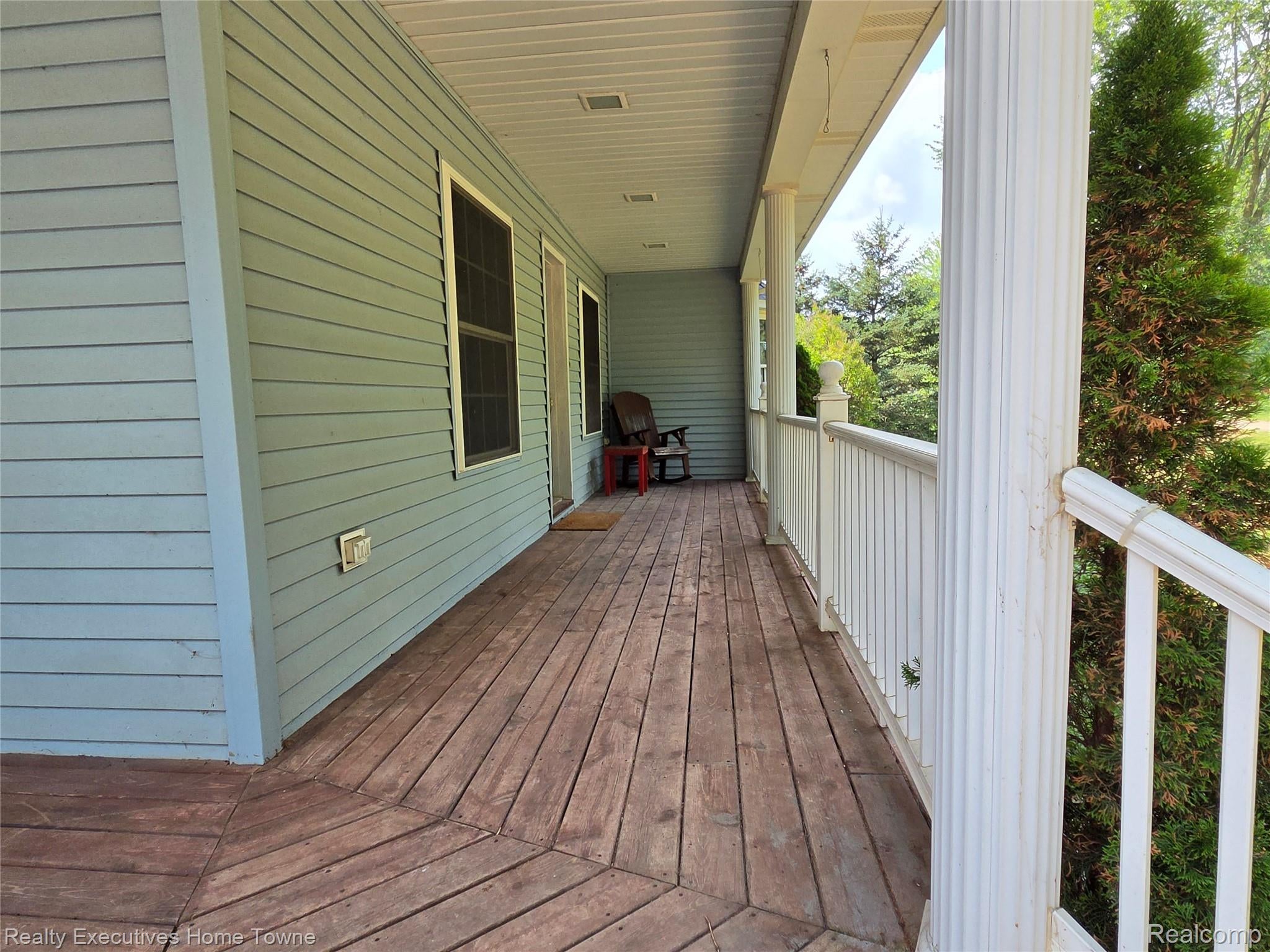 2715 Cash Road