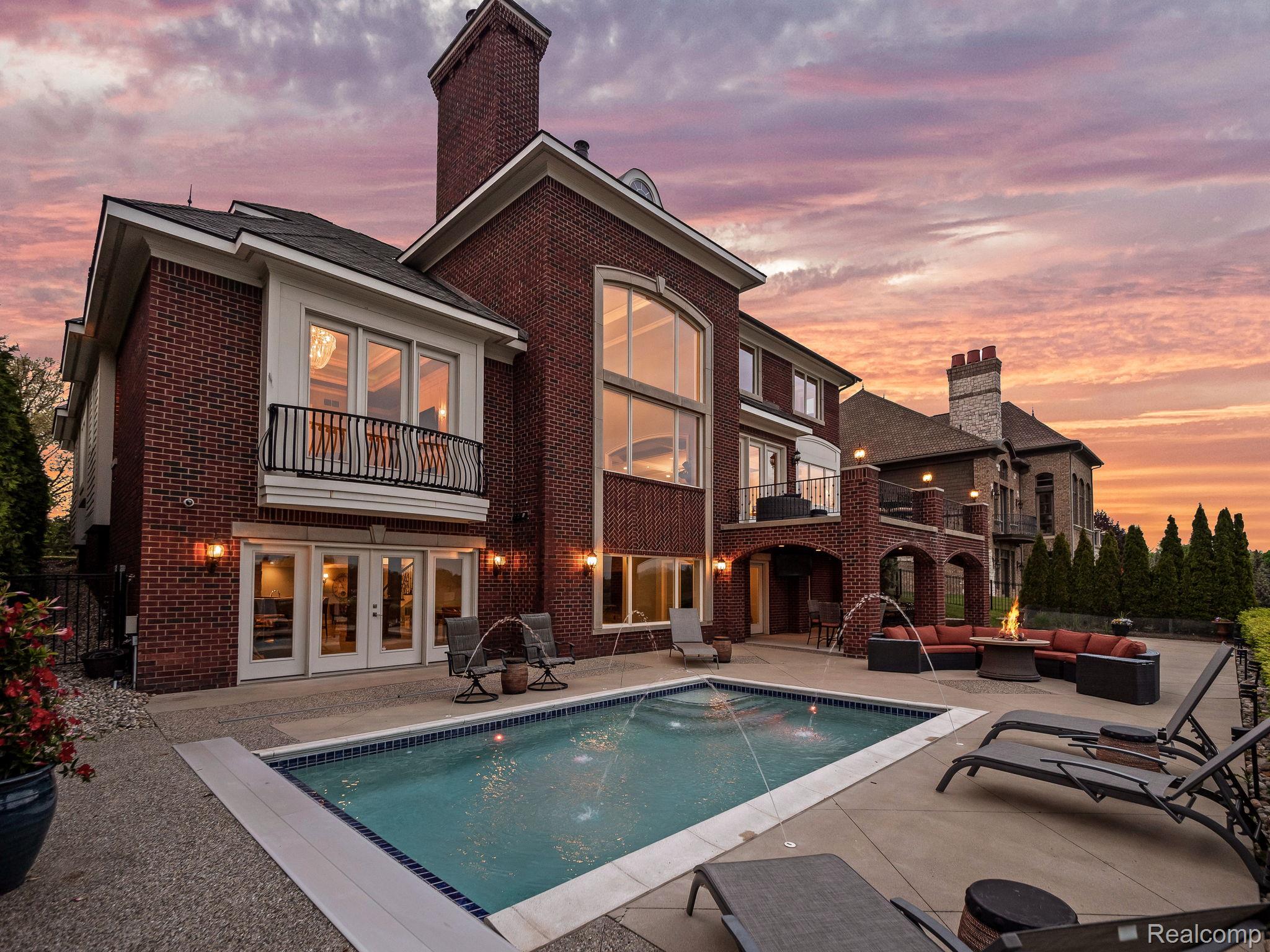 2750 Turtle Bluff Drive