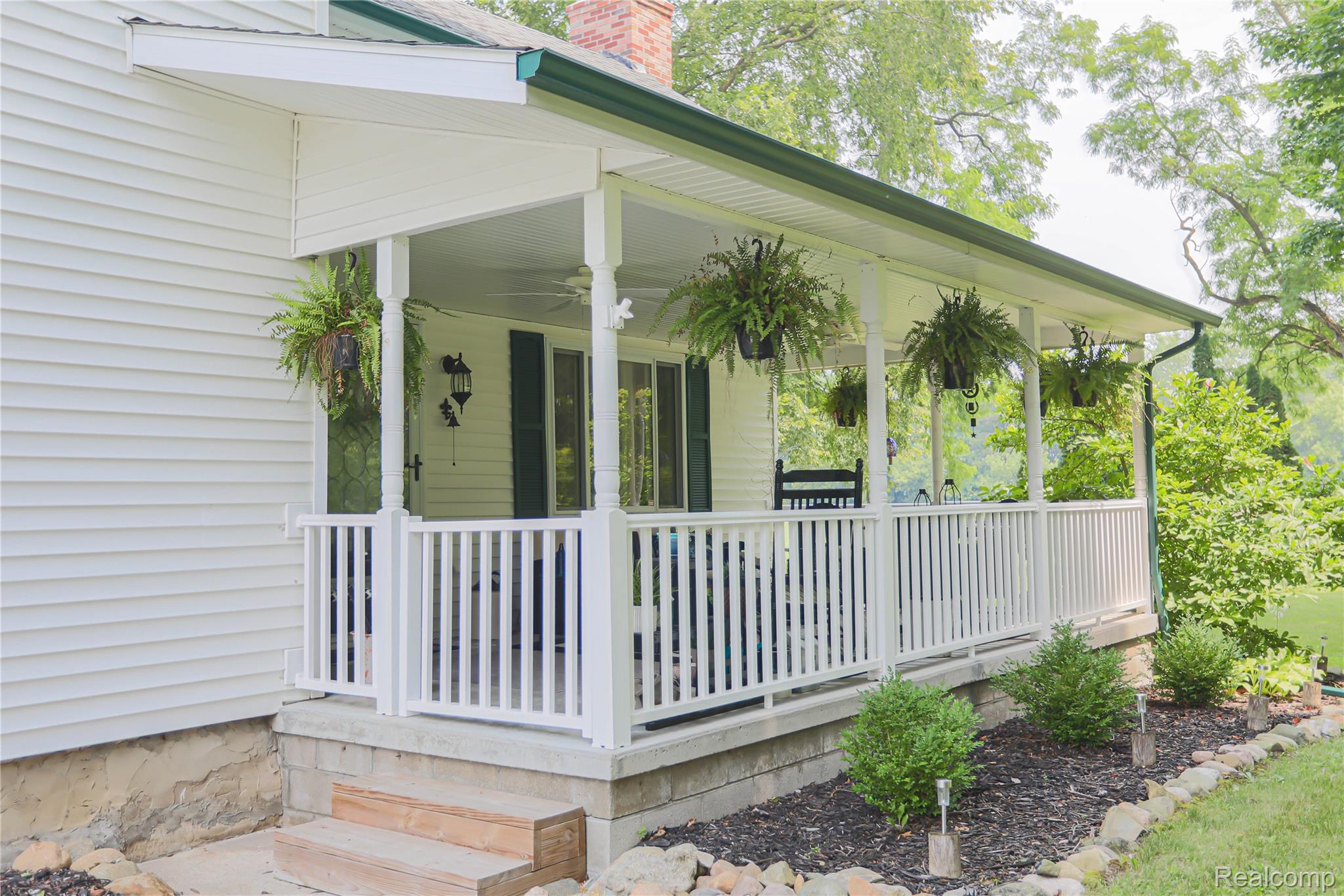 Clyde Township, Michigan 48049, United States, 3 Bedrooms Bedrooms, ,3 BathroomsBathrooms,Residential,Pending,182247