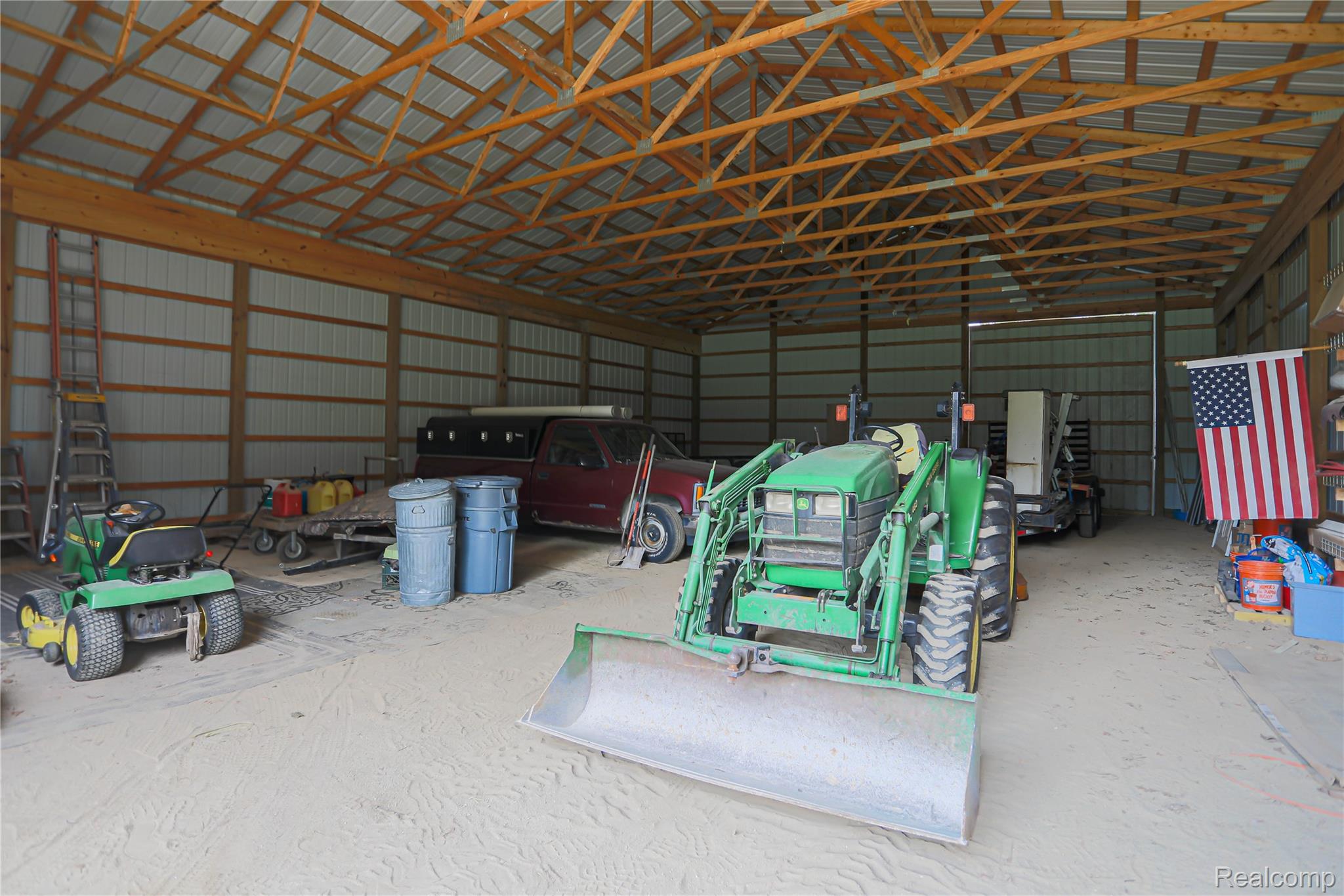 Clyde Township, Michigan 48049, United States, 3 Bedrooms Bedrooms, ,3 BathroomsBathrooms,Residential,Pending,182247