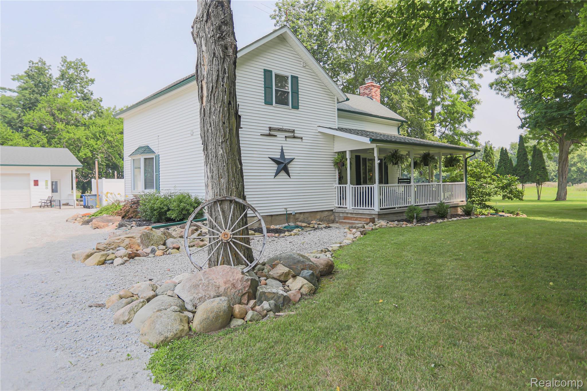 Clyde Township, Michigan 48049, United States, 3 Bedrooms Bedrooms, ,3 BathroomsBathrooms,Residential,Pending,182247