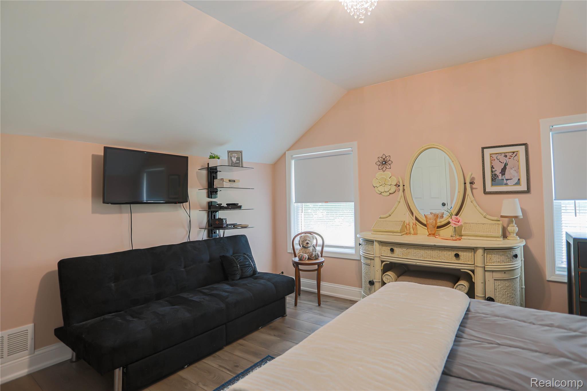 Clyde Township, Michigan 48049, United States, 3 Bedrooms Bedrooms, ,3 BathroomsBathrooms,Residential,Pending,182247