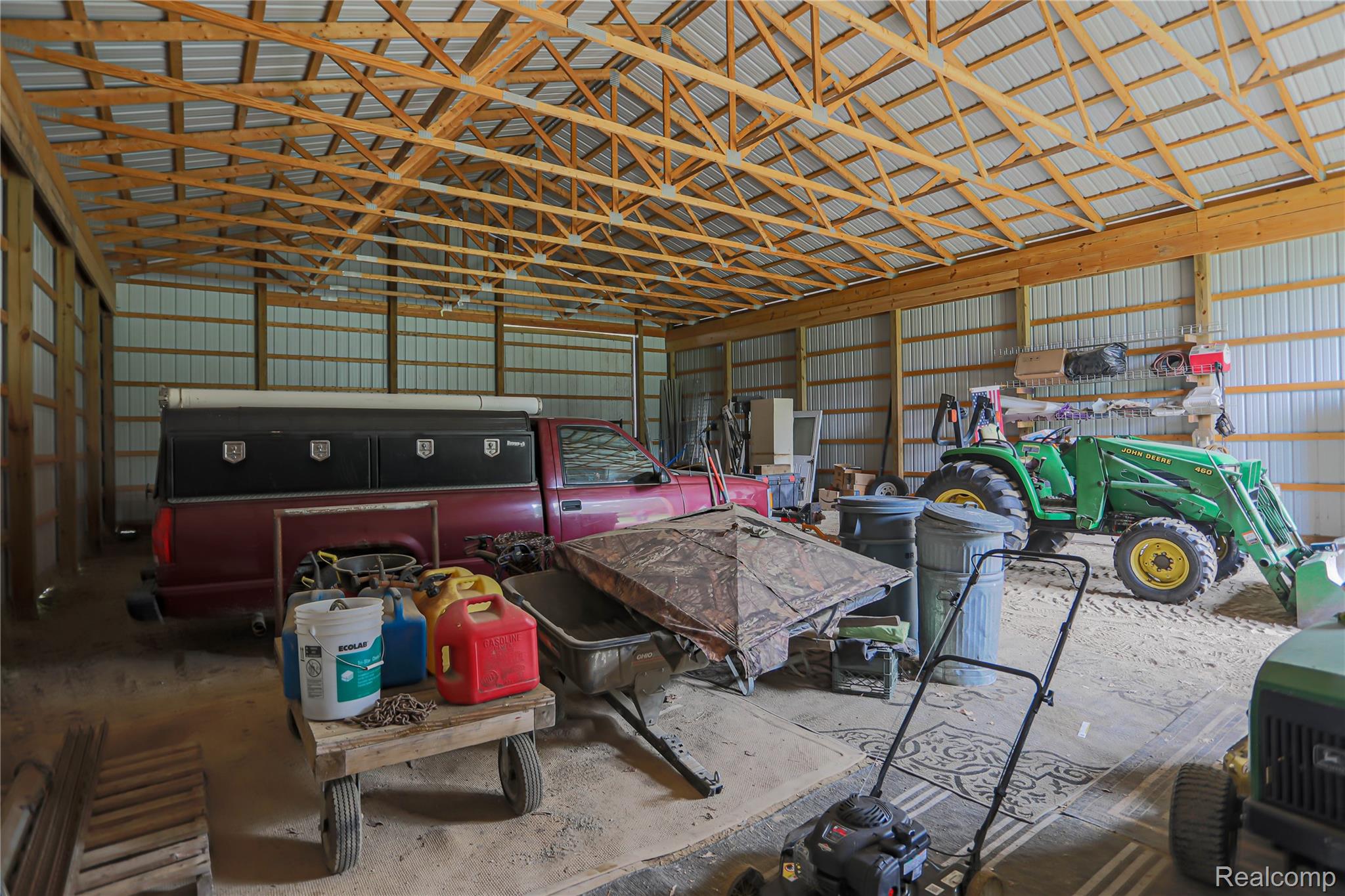 Clyde Township, Michigan 48049, United States, 3 Bedrooms Bedrooms, ,3 BathroomsBathrooms,Residential,Pending,182247