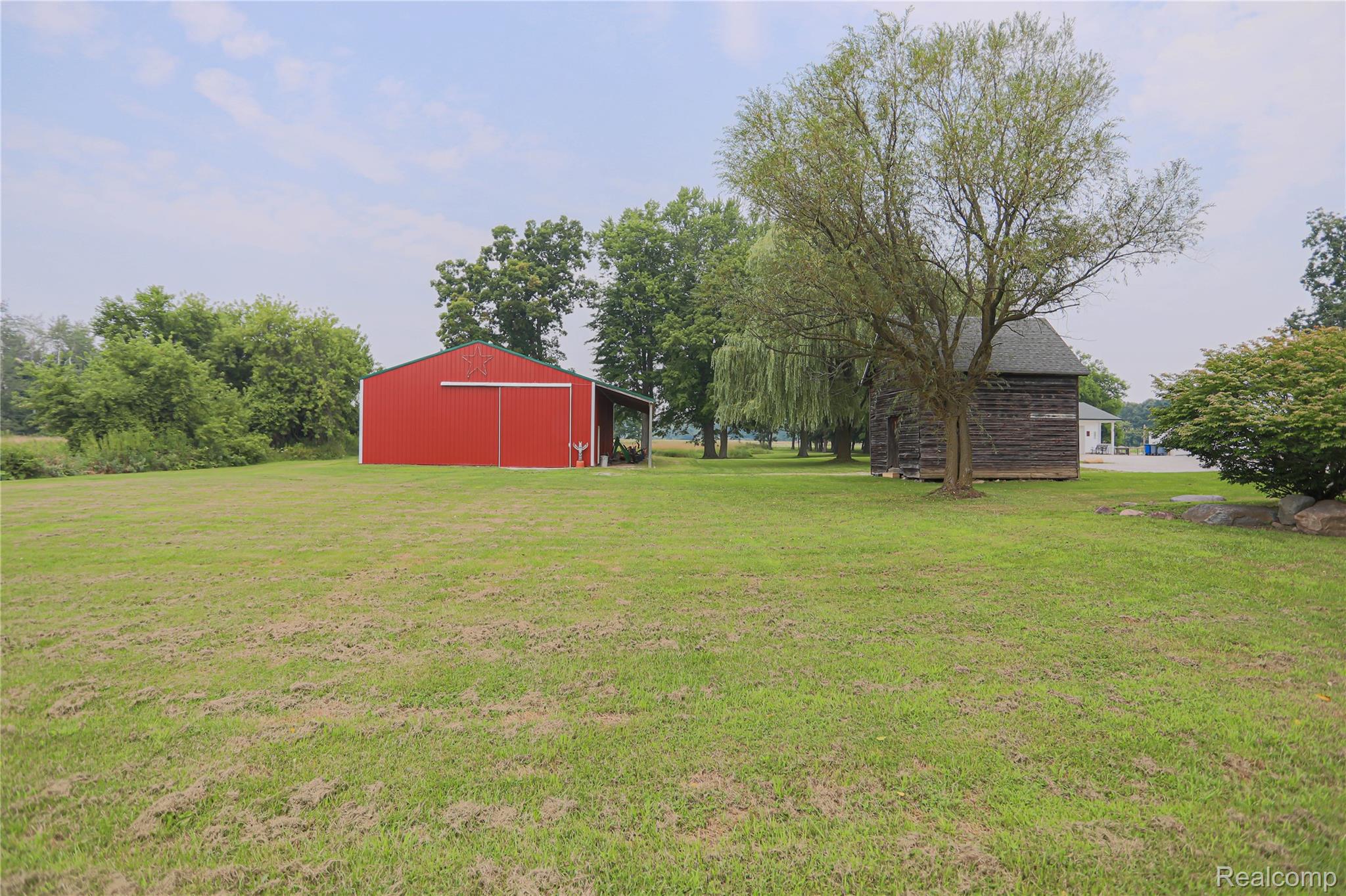 Clyde Township, Michigan 48049, United States, 3 Bedrooms Bedrooms, ,3 BathroomsBathrooms,Residential,Pending,182247