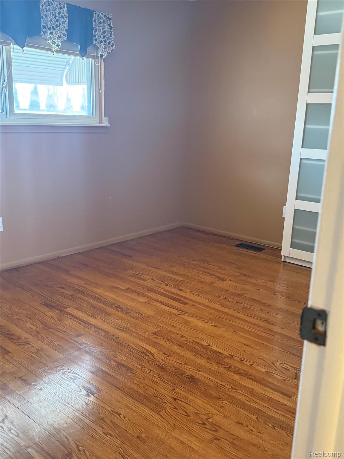 1109 Kenilworth Place