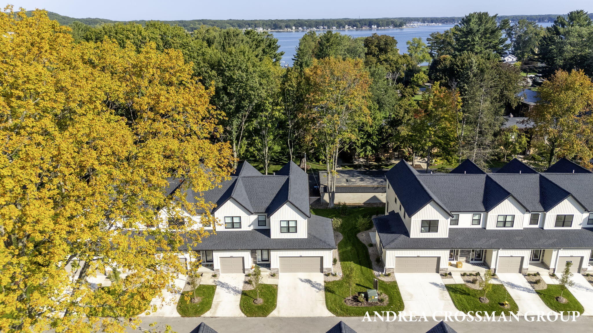 1991 N Shorewood Lane 4