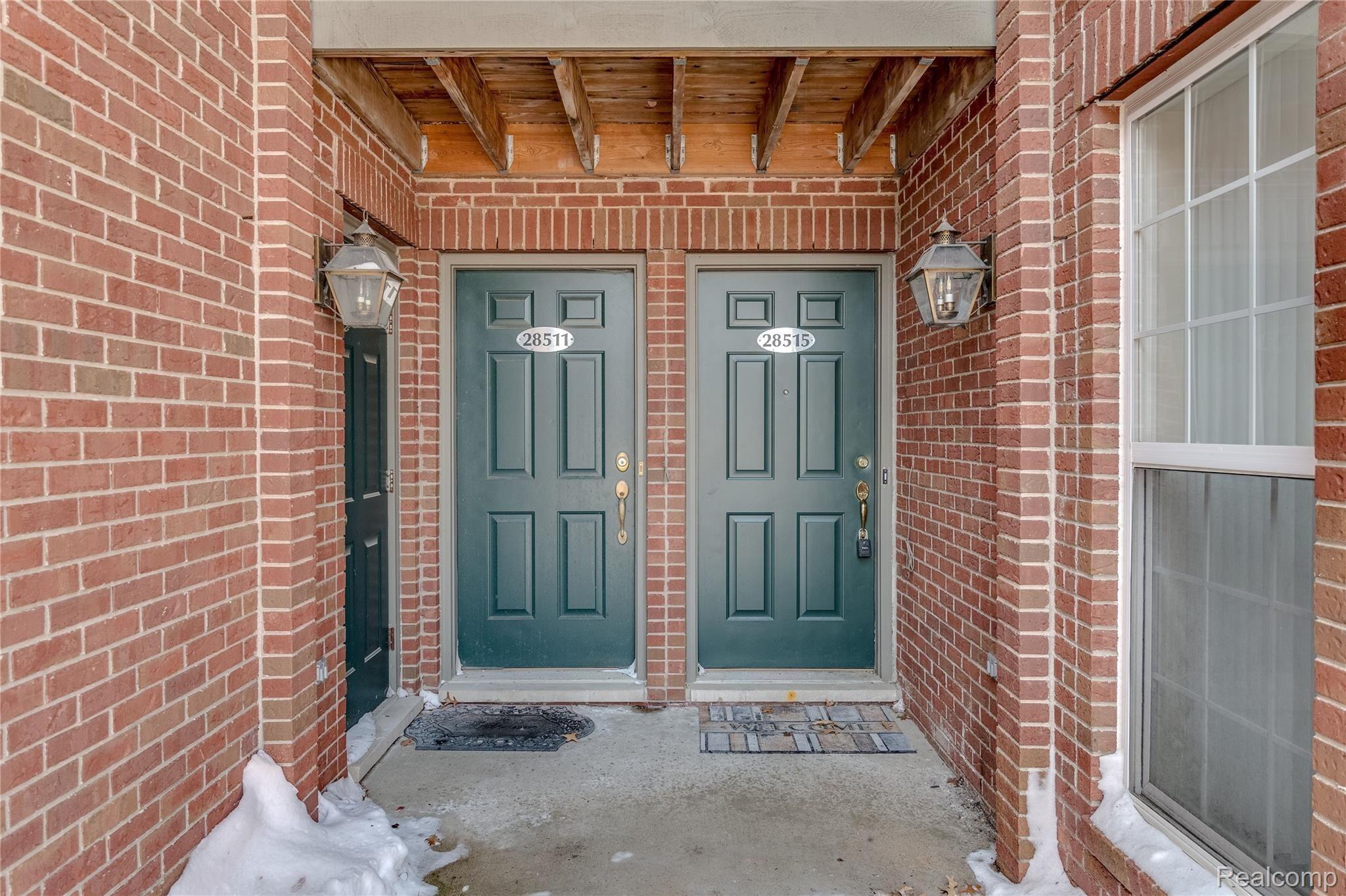 28515 Carlton Way Drive