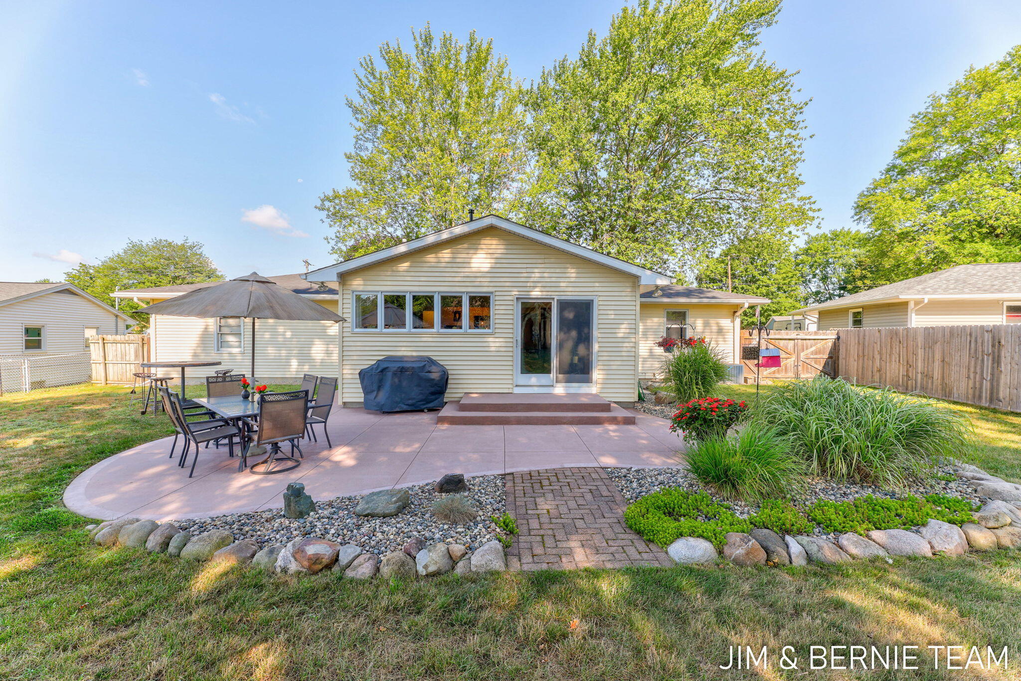 7026 Southwood Drive