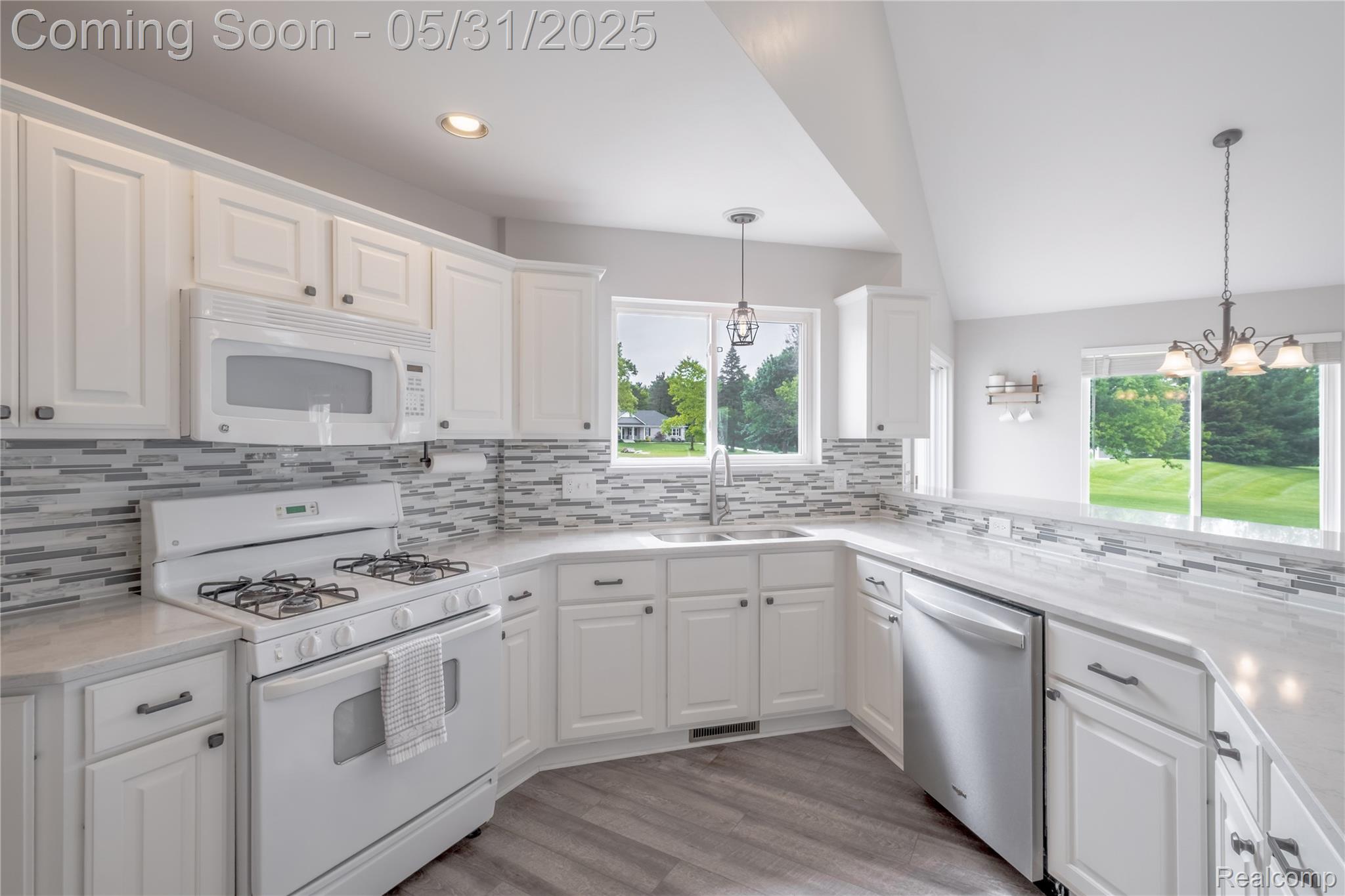 16441 E Horseshoe Trail