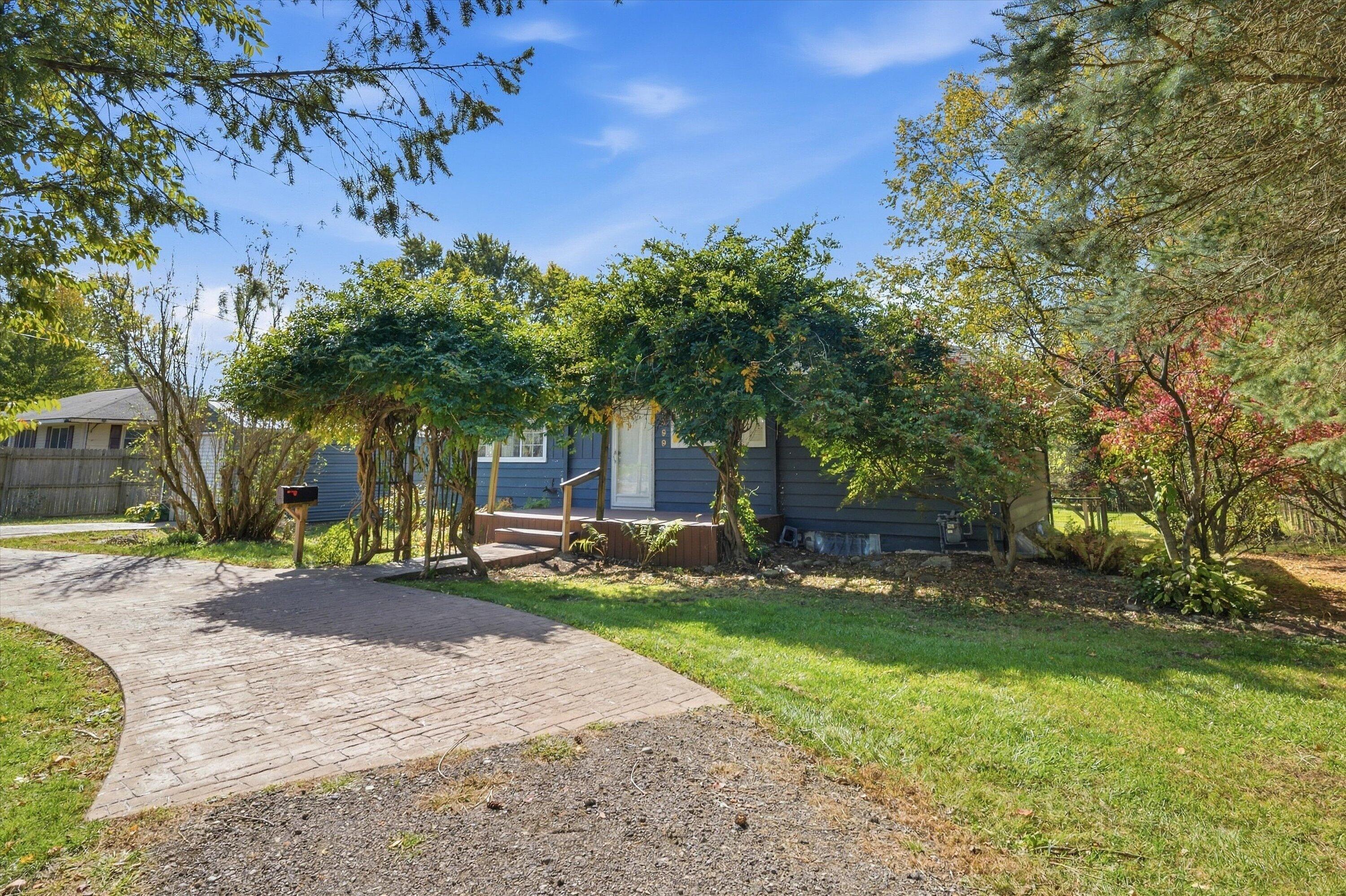 8499 Huron River Drive