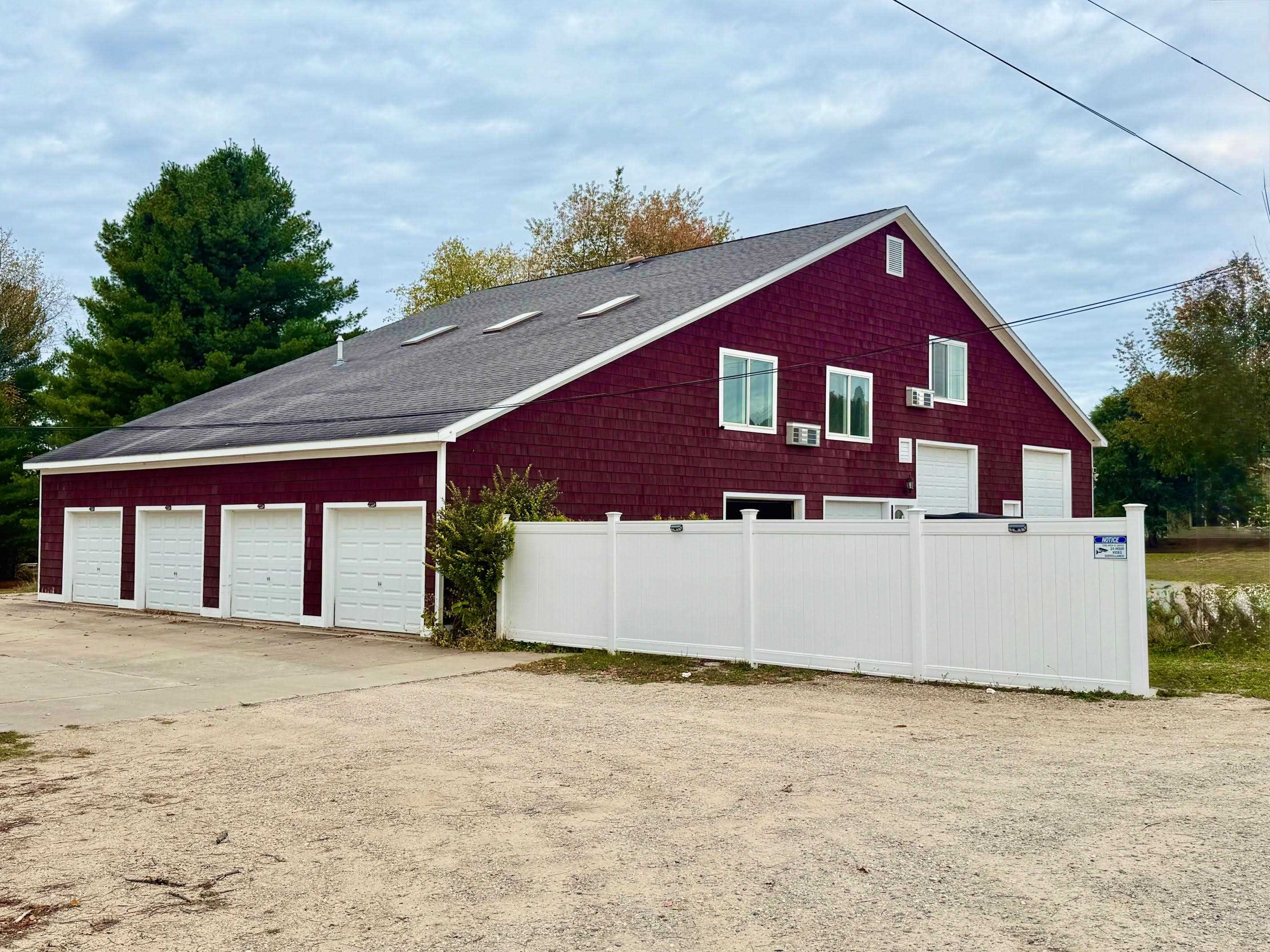 7430/7428 Hansen Trail