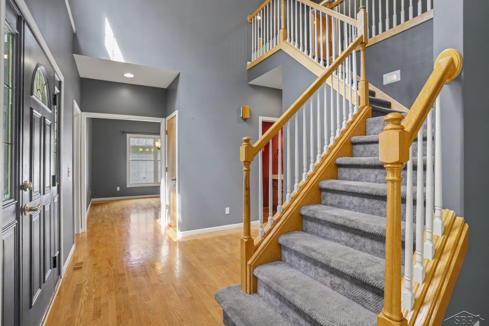 2514 Greenwich Cir Street
