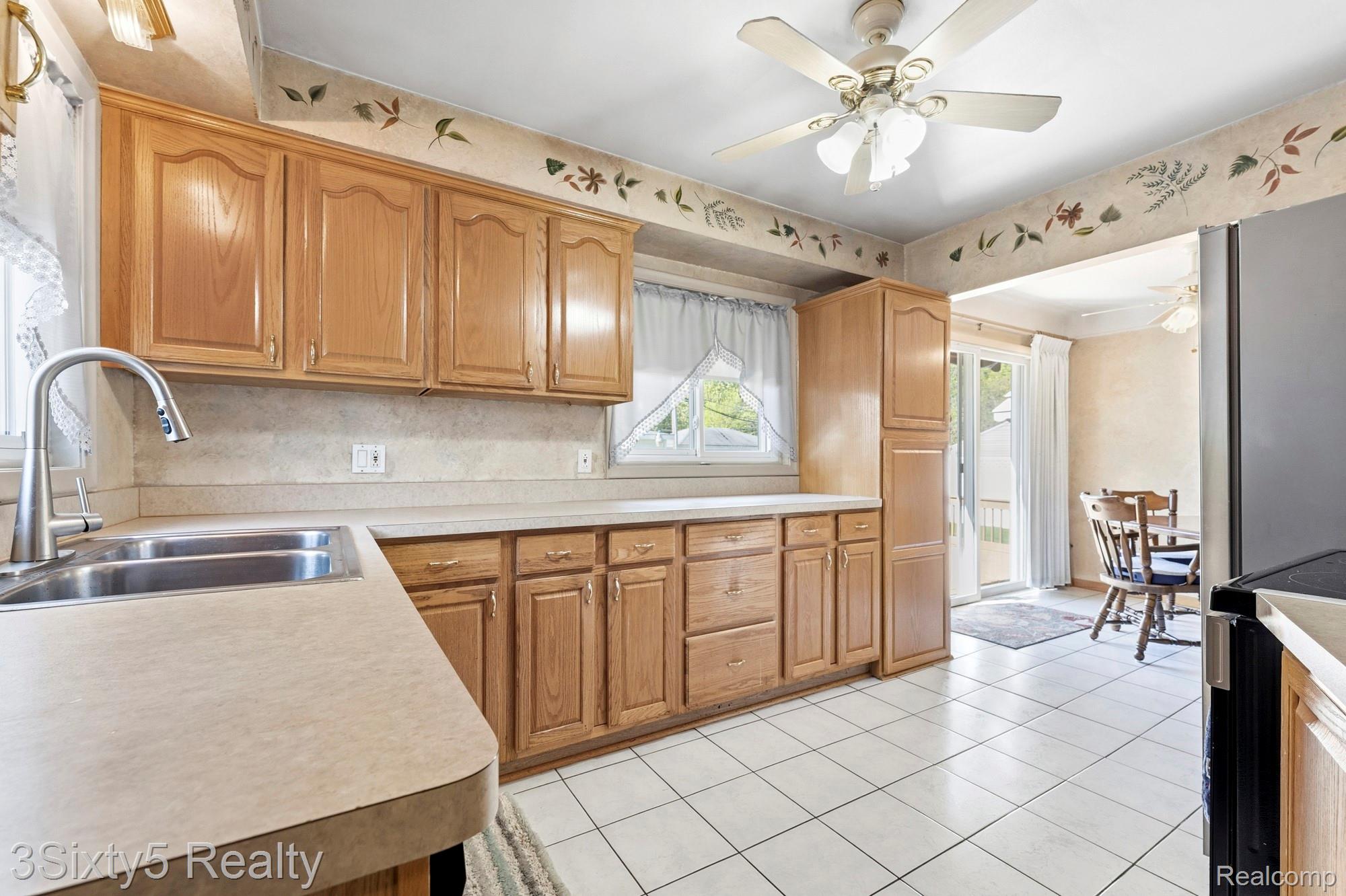 3901 Marian Drive