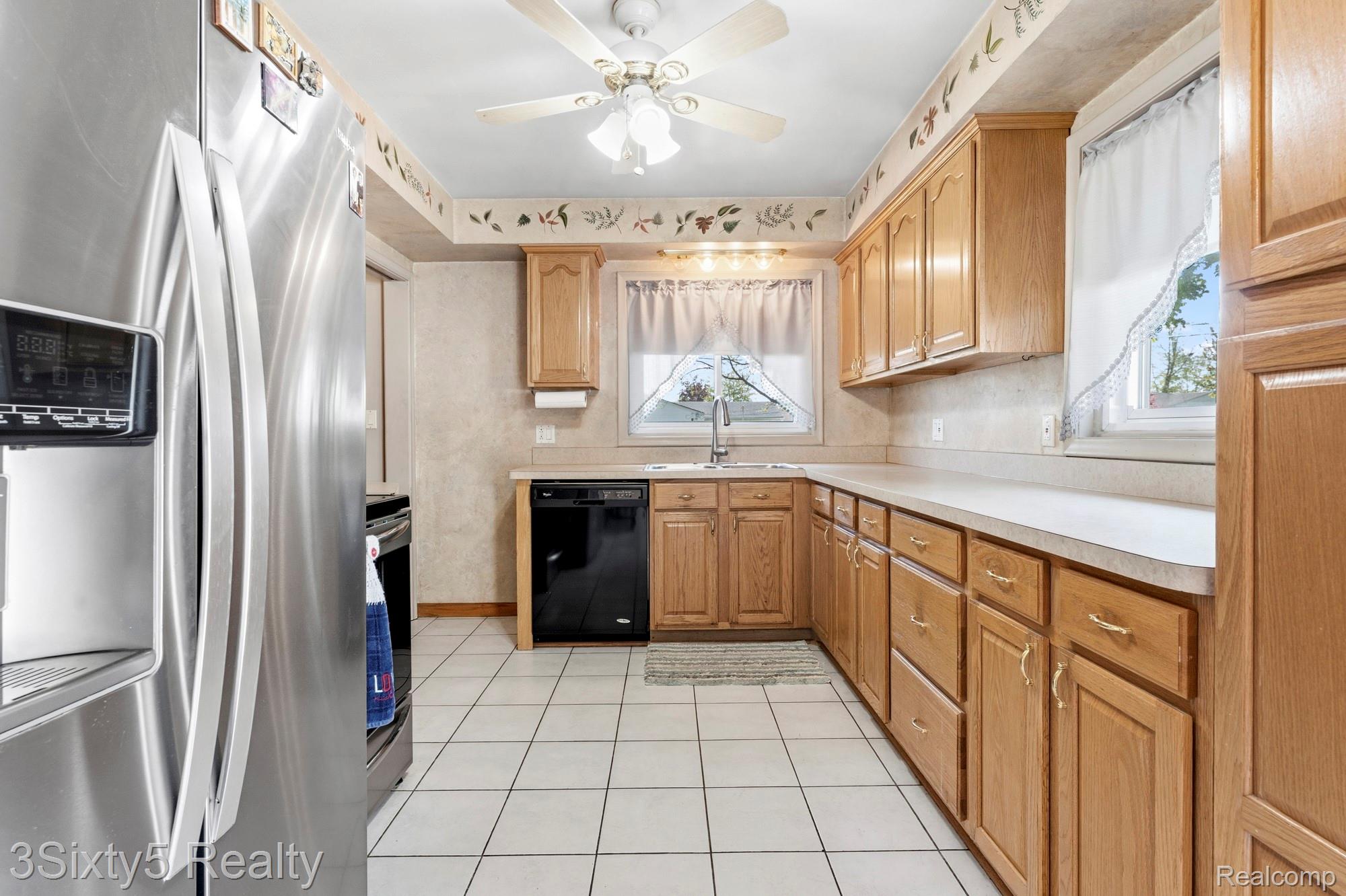 3901 Marian Drive