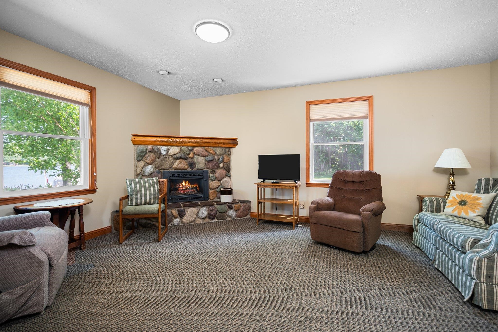 533 S Lake Shore Drive