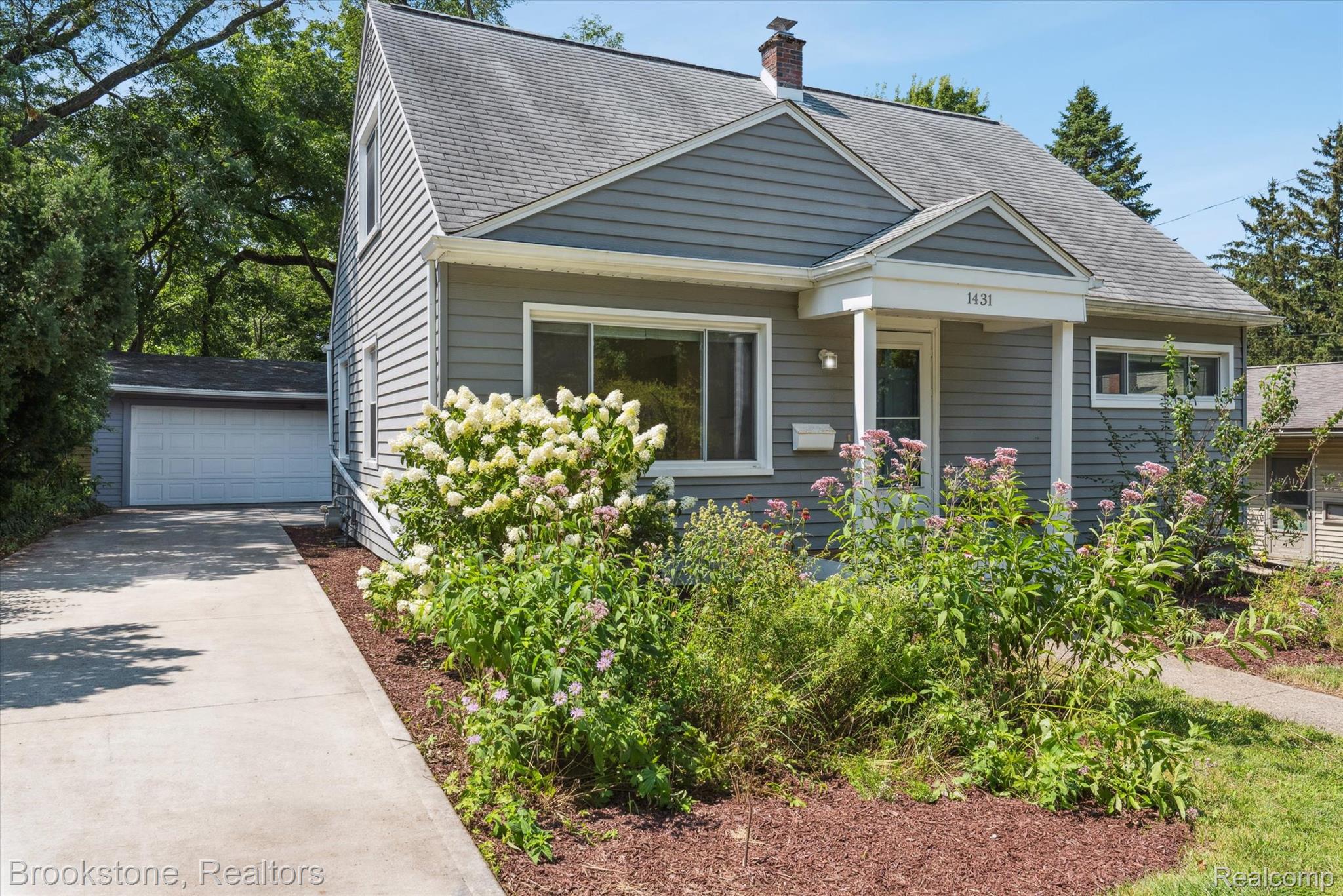1431 Hatcher Crescent