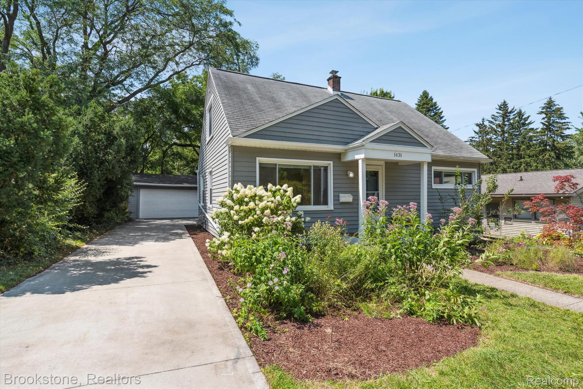 1431 Hatcher Crescent