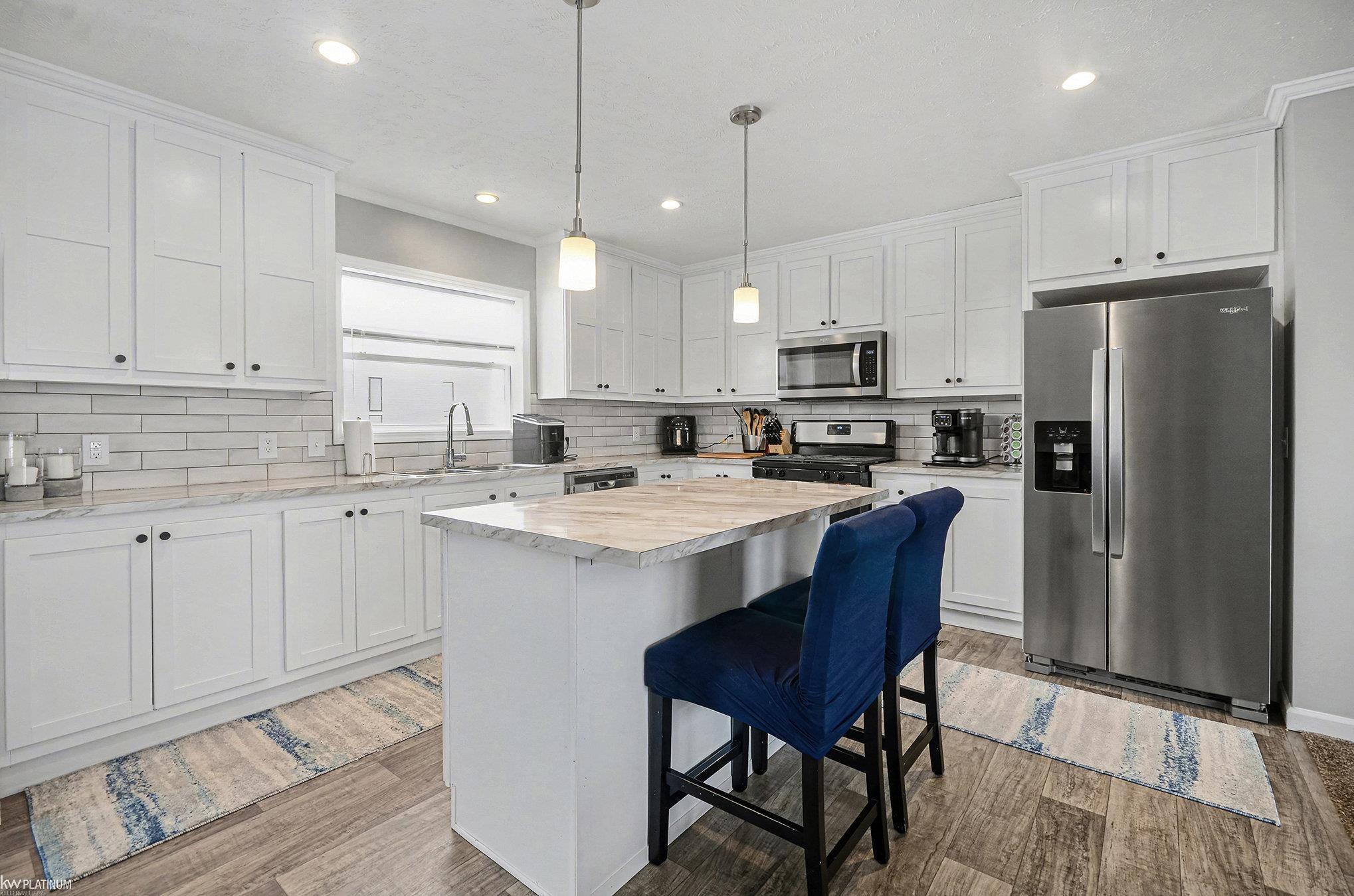 37330 Burrstone Lane