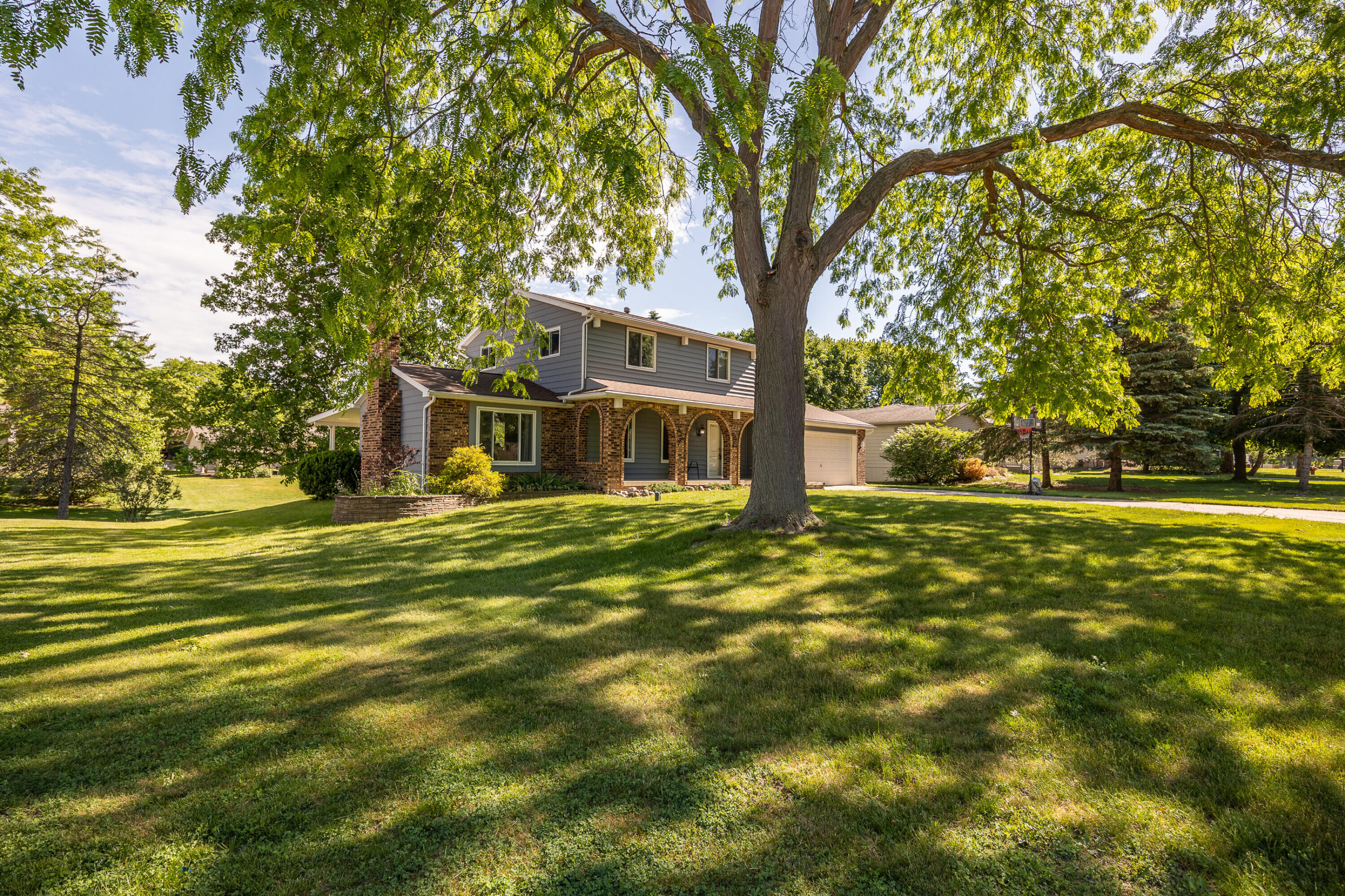 1121 Hollyhock Drive