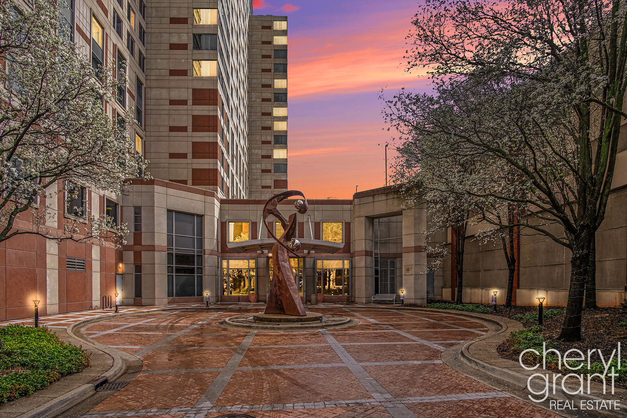 158 Campau Circle NW