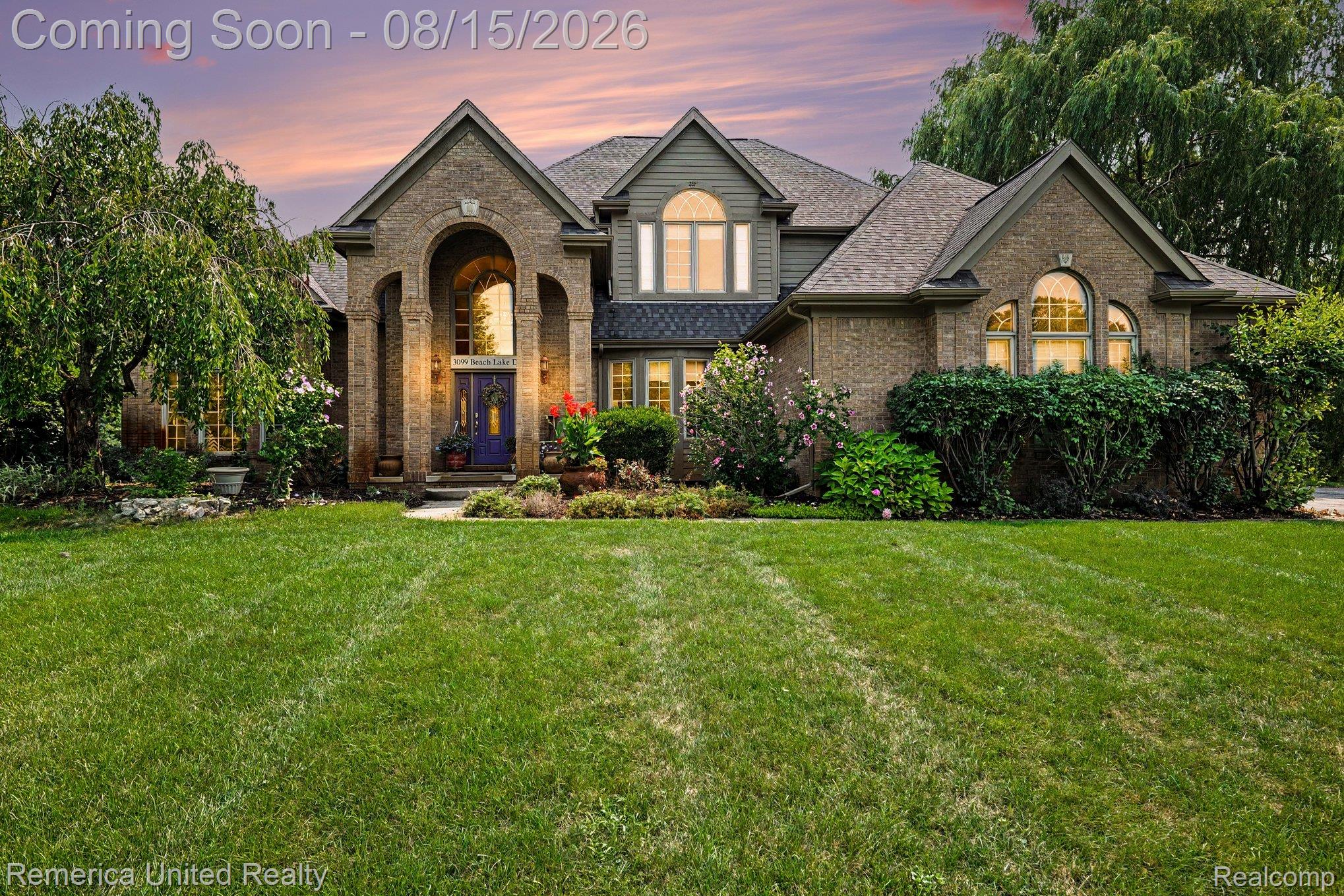 3099 Beach Lake Drive E