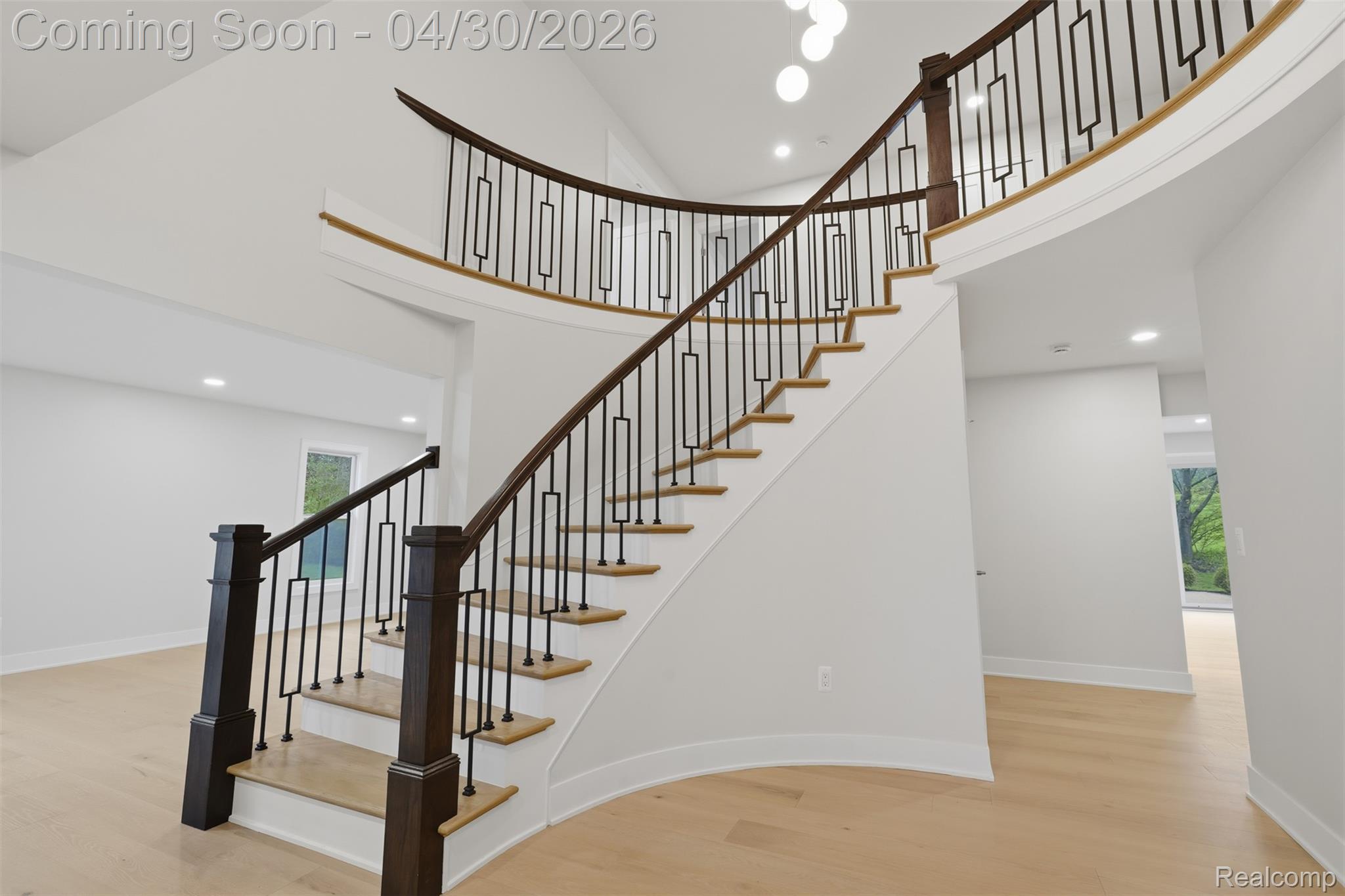 1906 Independence Court