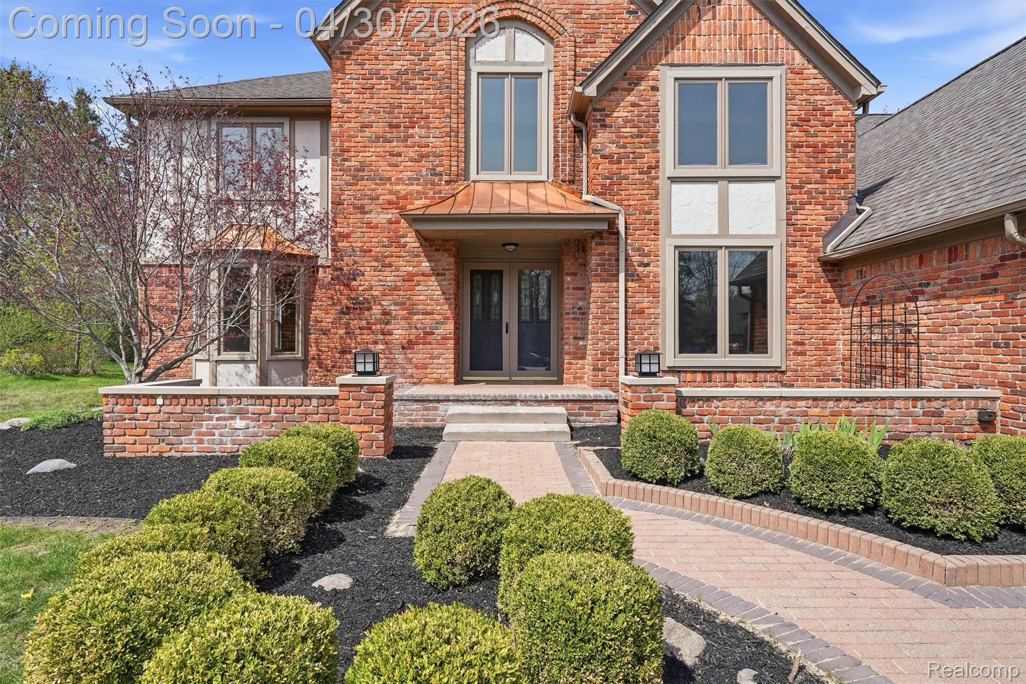 1906 Independence Court