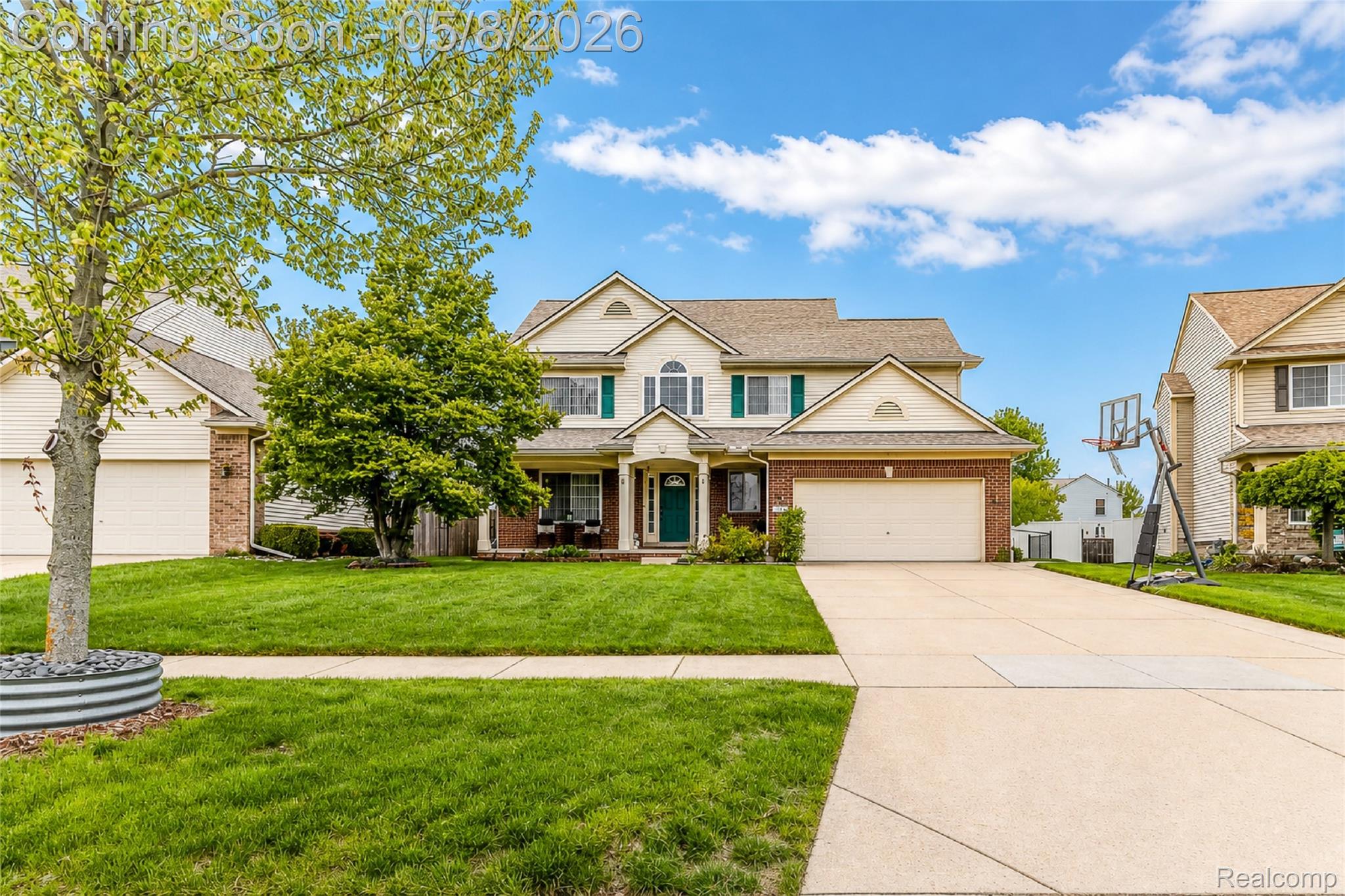 7525 Roxbury Drive