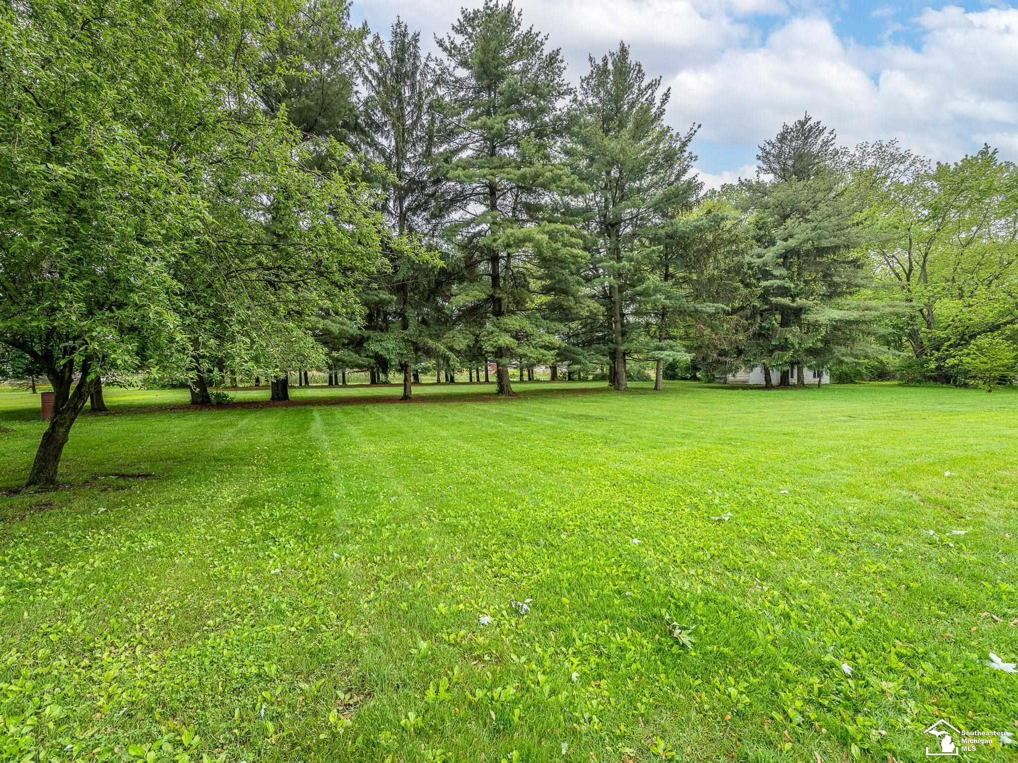 Whiteford Township, Michigan 49267, United States, 4 Bedrooms Bedrooms, ,2 BathroomsBathrooms,Residential,Pending,129617