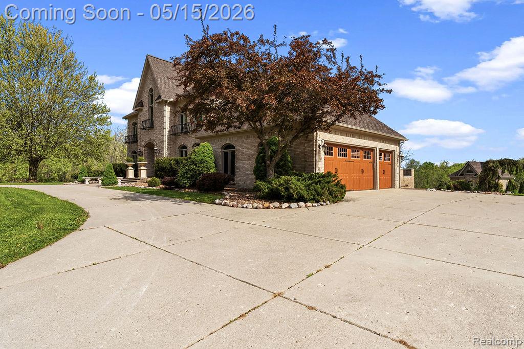 7374 Fox Hill Lane