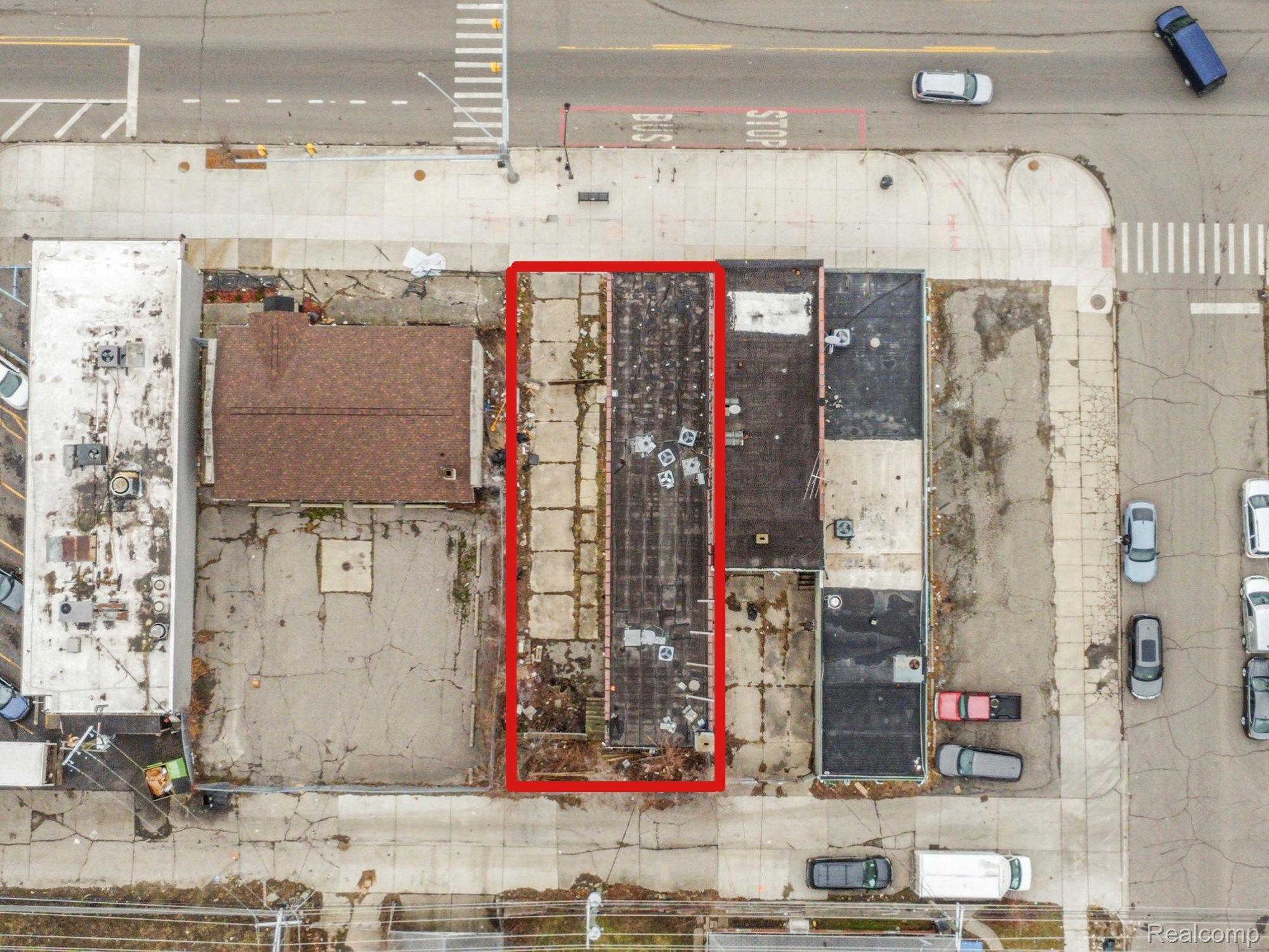 16815 W Warren Avenue