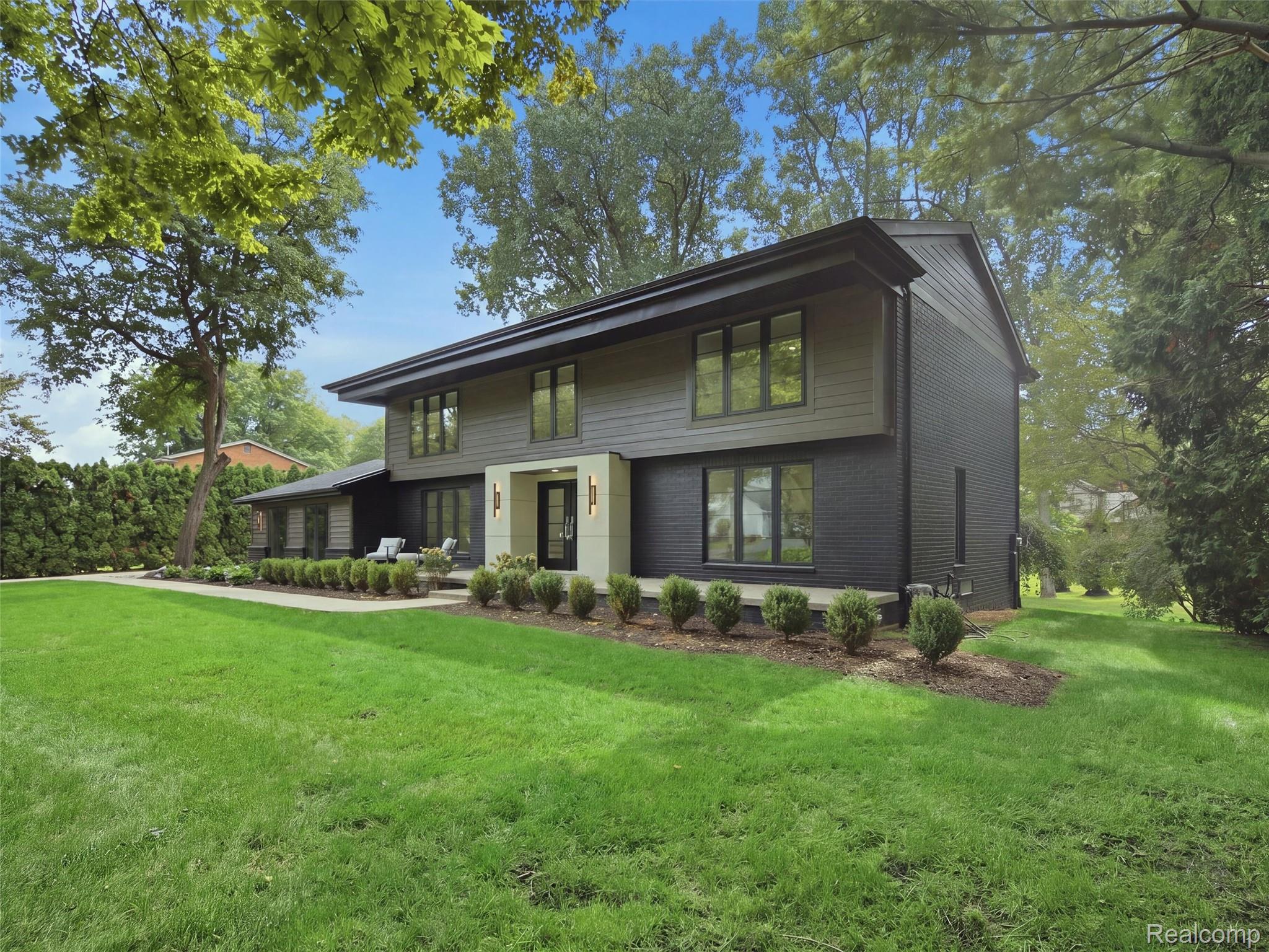 766 Woodchester Drive