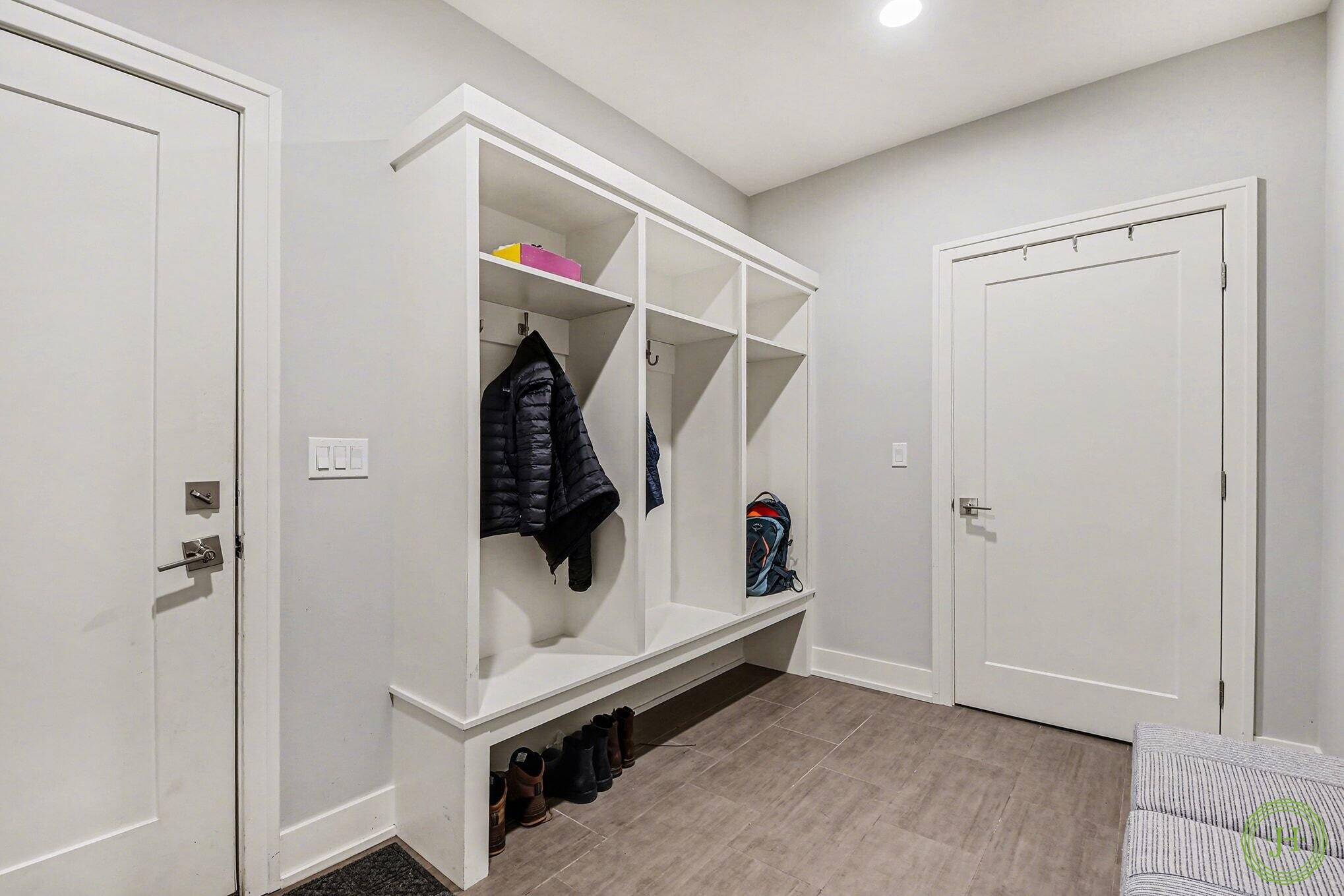 7100 Ada Depot Drive SE