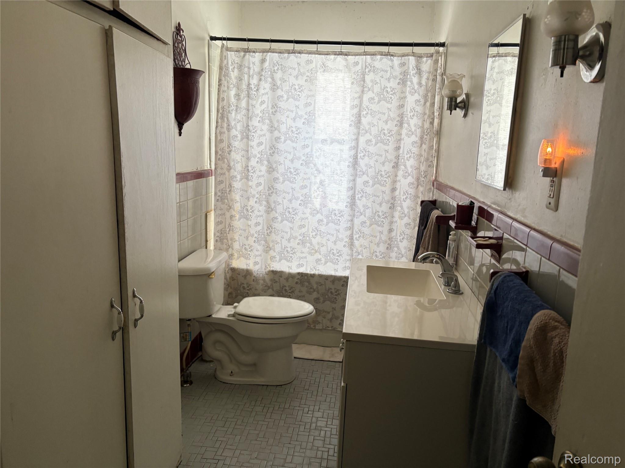 18510 George Washington Drive