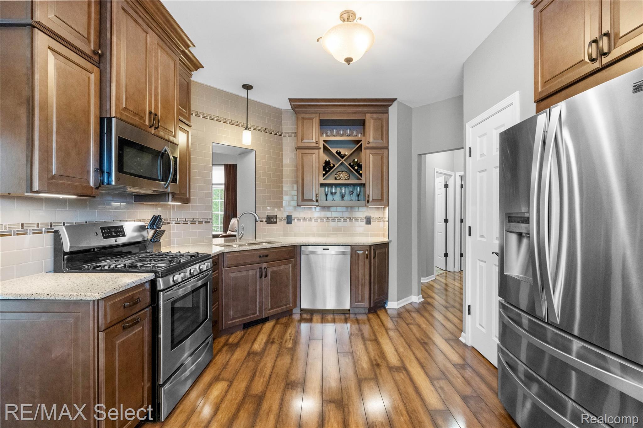 4135 Maplewood Meadows Avenue